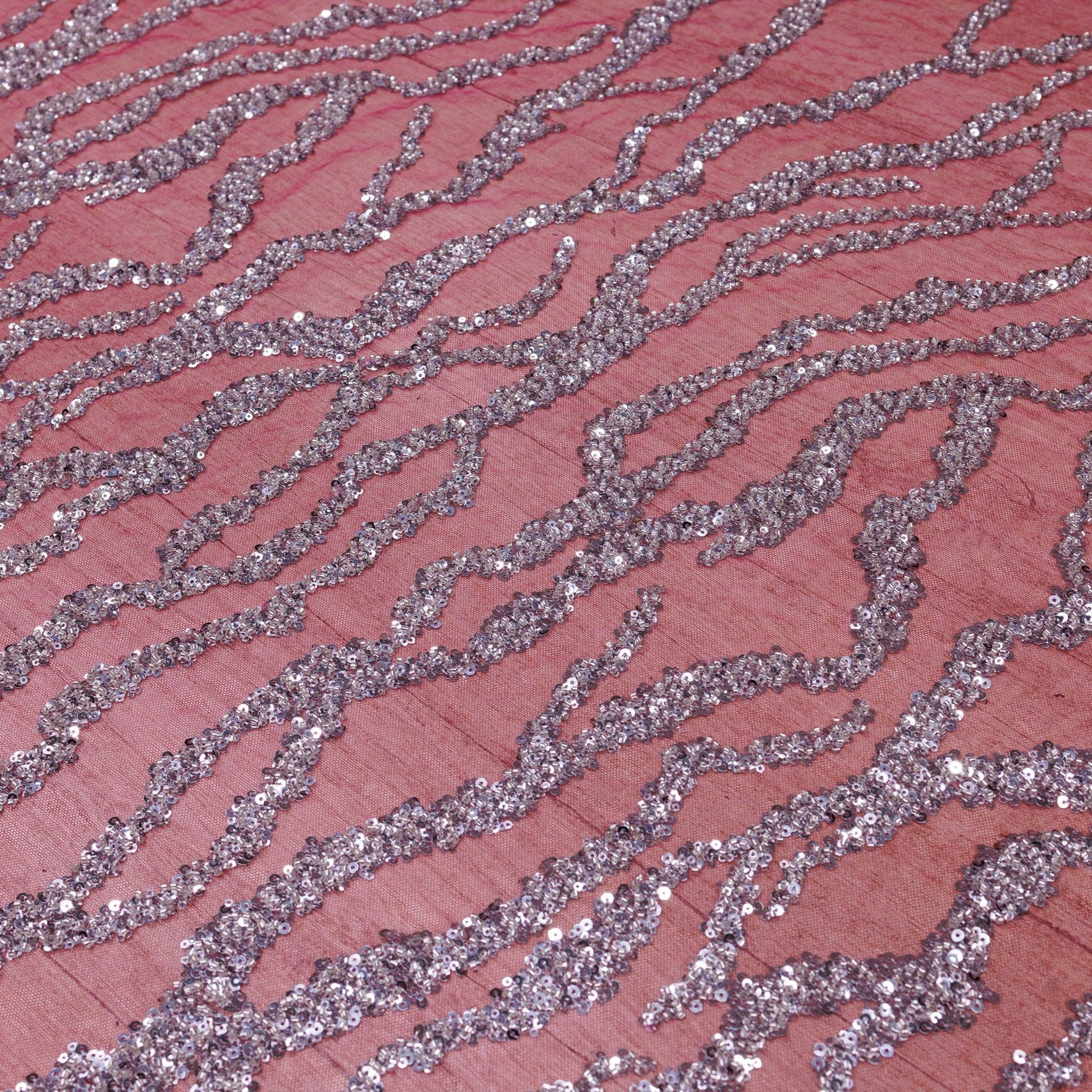 Broderie tip dantela cu perle/margele si paiete B18 - Roz Fucsia