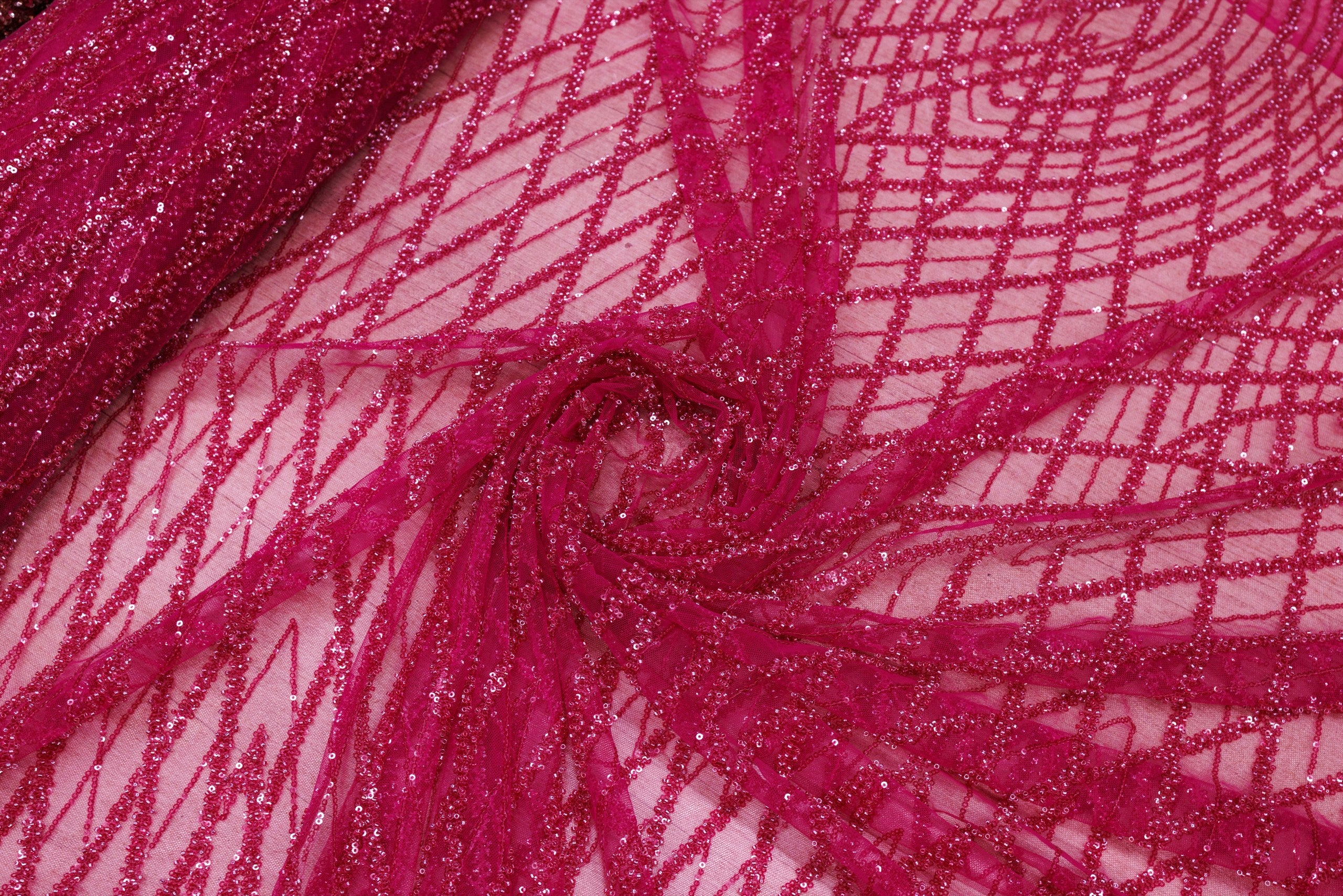 Broderie tip dantela cu perle/margele si paiete B19 - Roz Fucsia