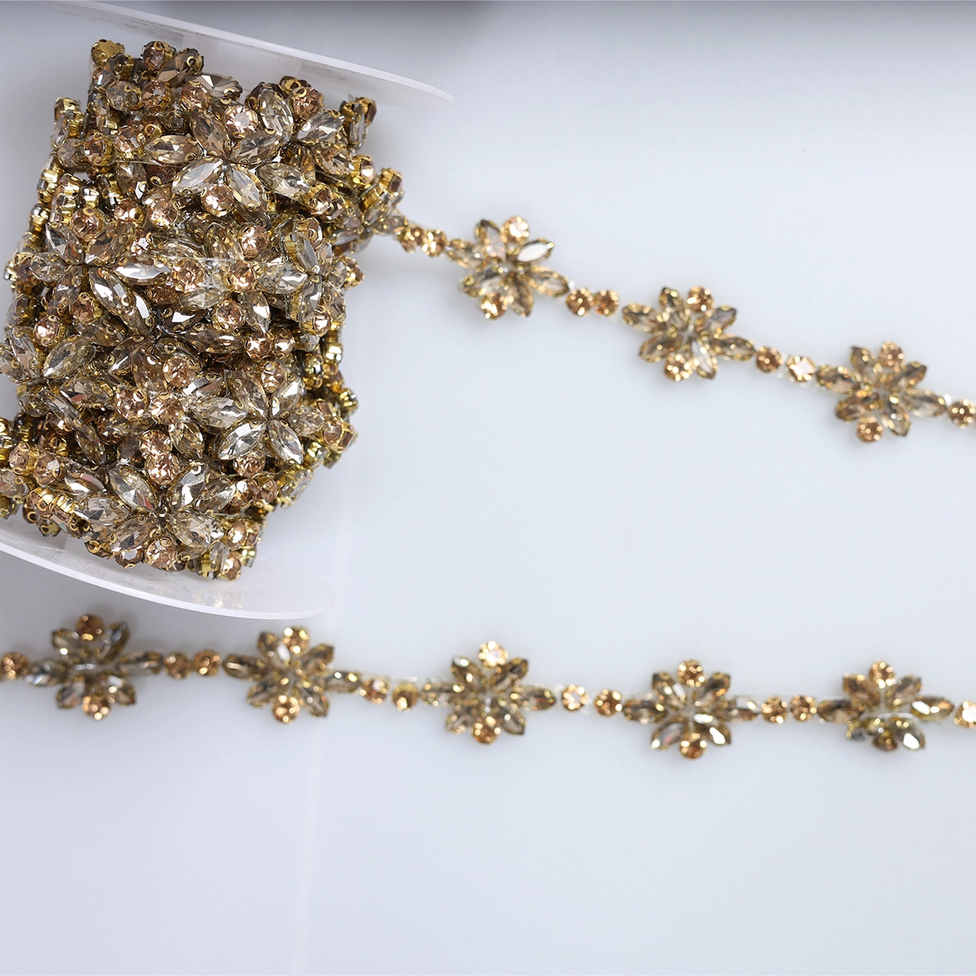 Banda cu strasuri M15 - Ahura