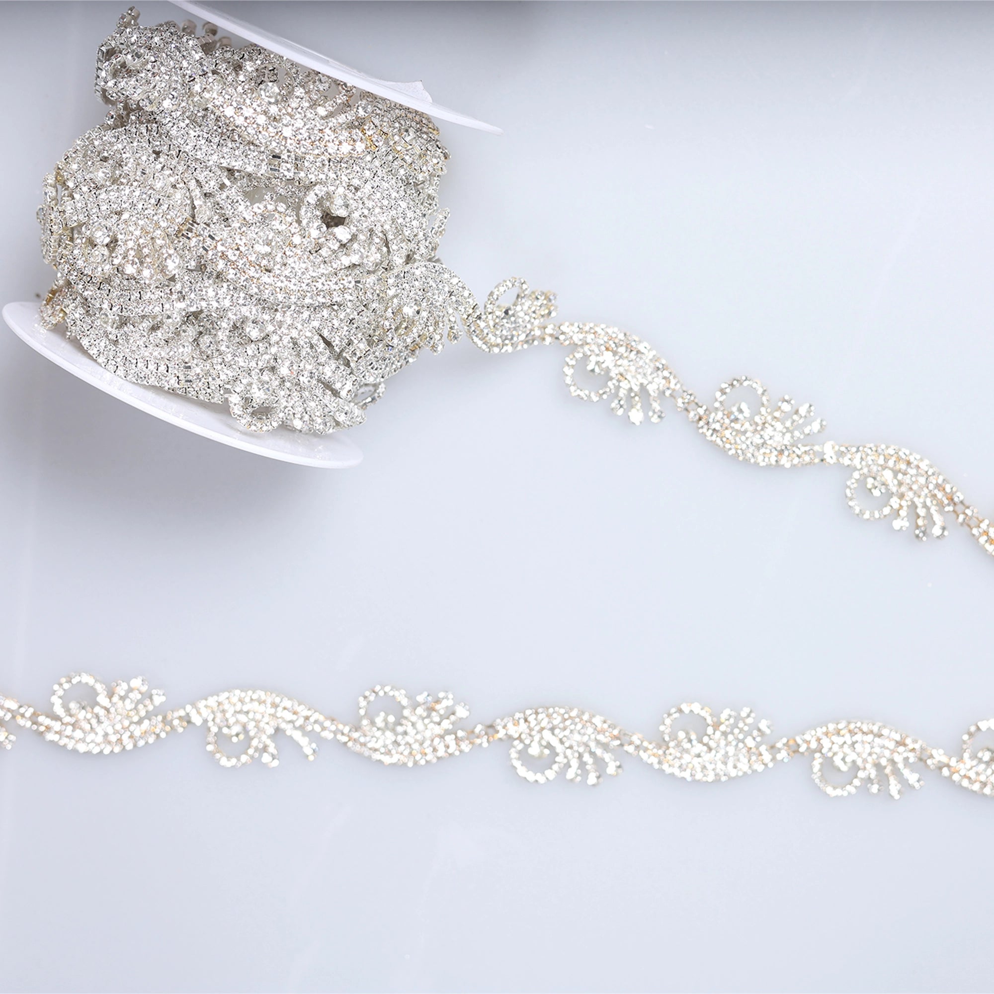 Banda cu strasuri M128 - Ahura