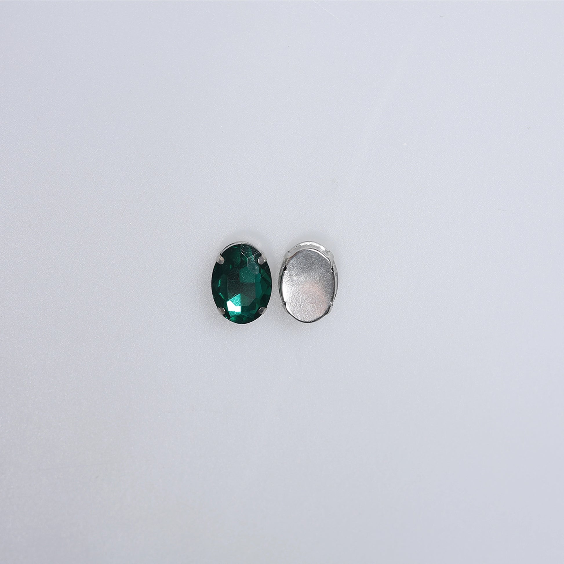 Piatră pentru cusut tip lacrimă 1.5x1 cm - Ahura