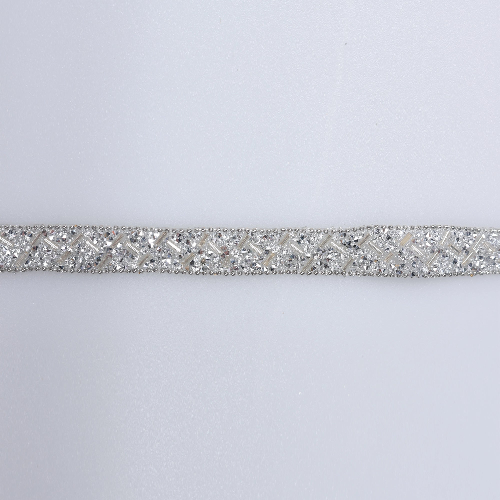 Aplicatii cu strasuri M329 - Ahura