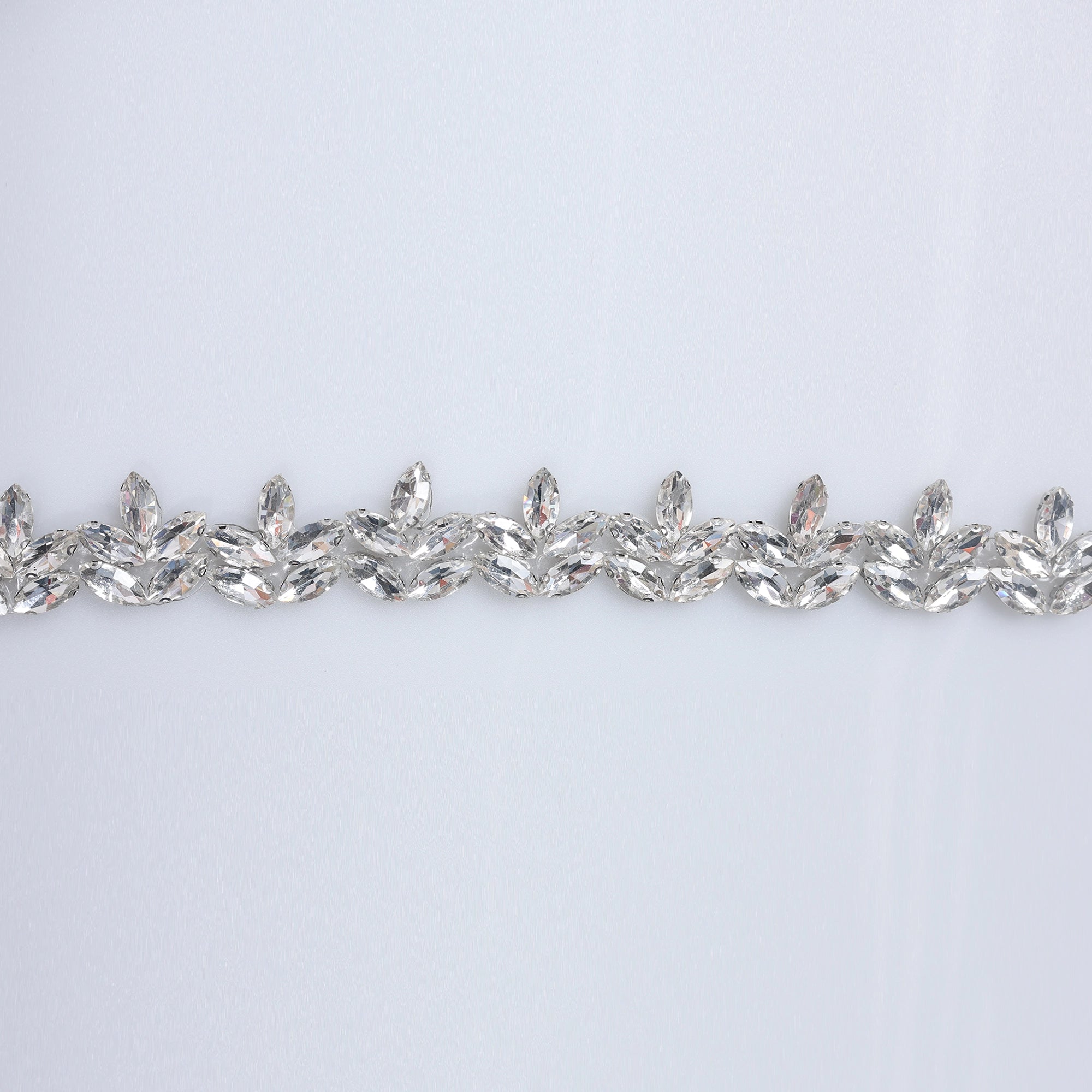 Banda cu strasuri M32 - Ahura