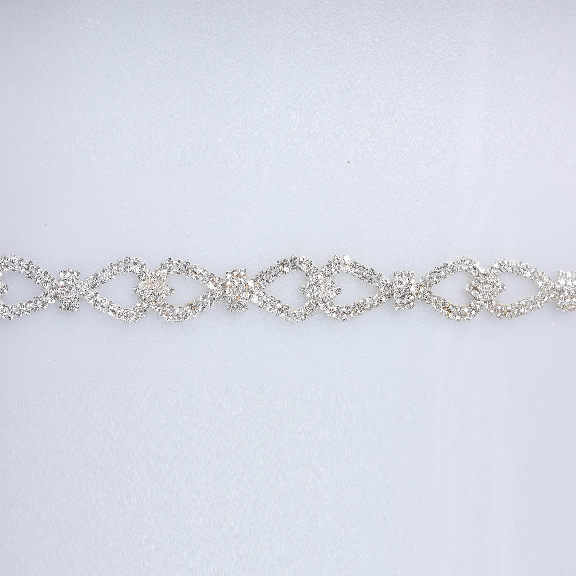 Banda cu strasuri M130 - Ahura