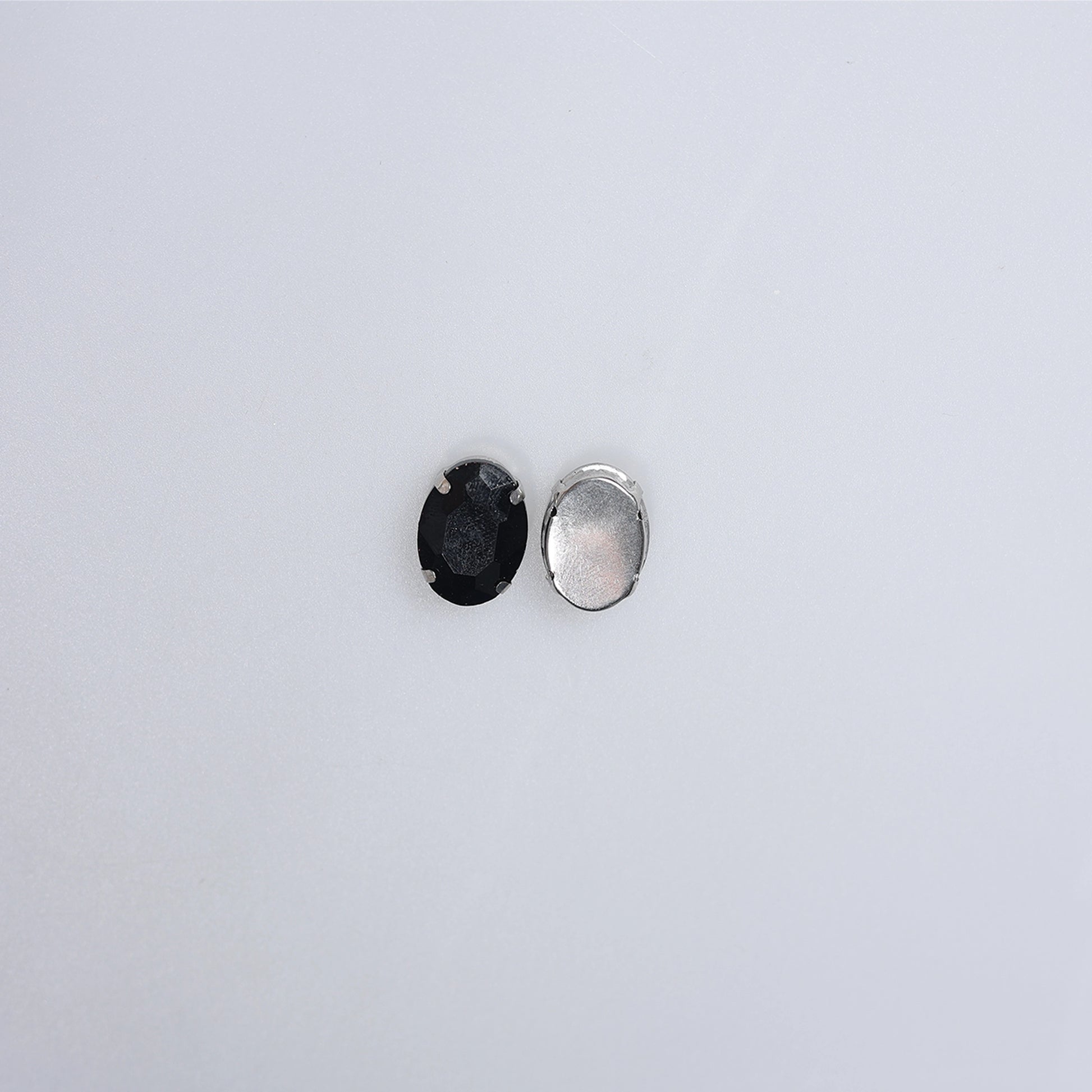 Piatră pentru cusut tip lacrimă 1.5x1 cm - Ahura