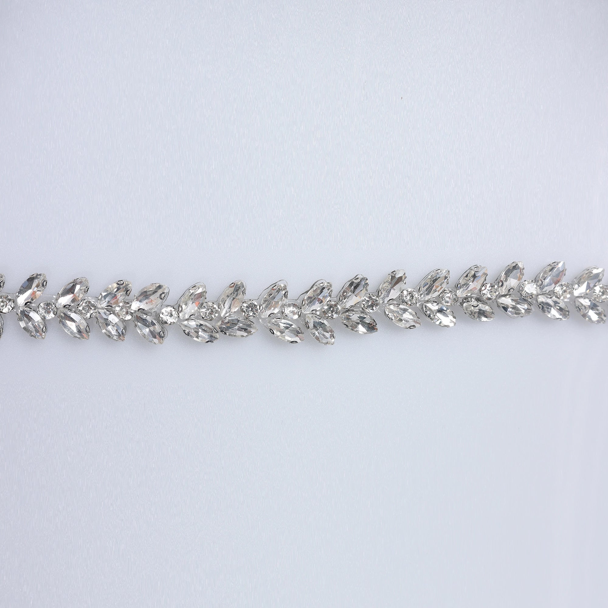 Banda cu strasuri M34 - Ahura