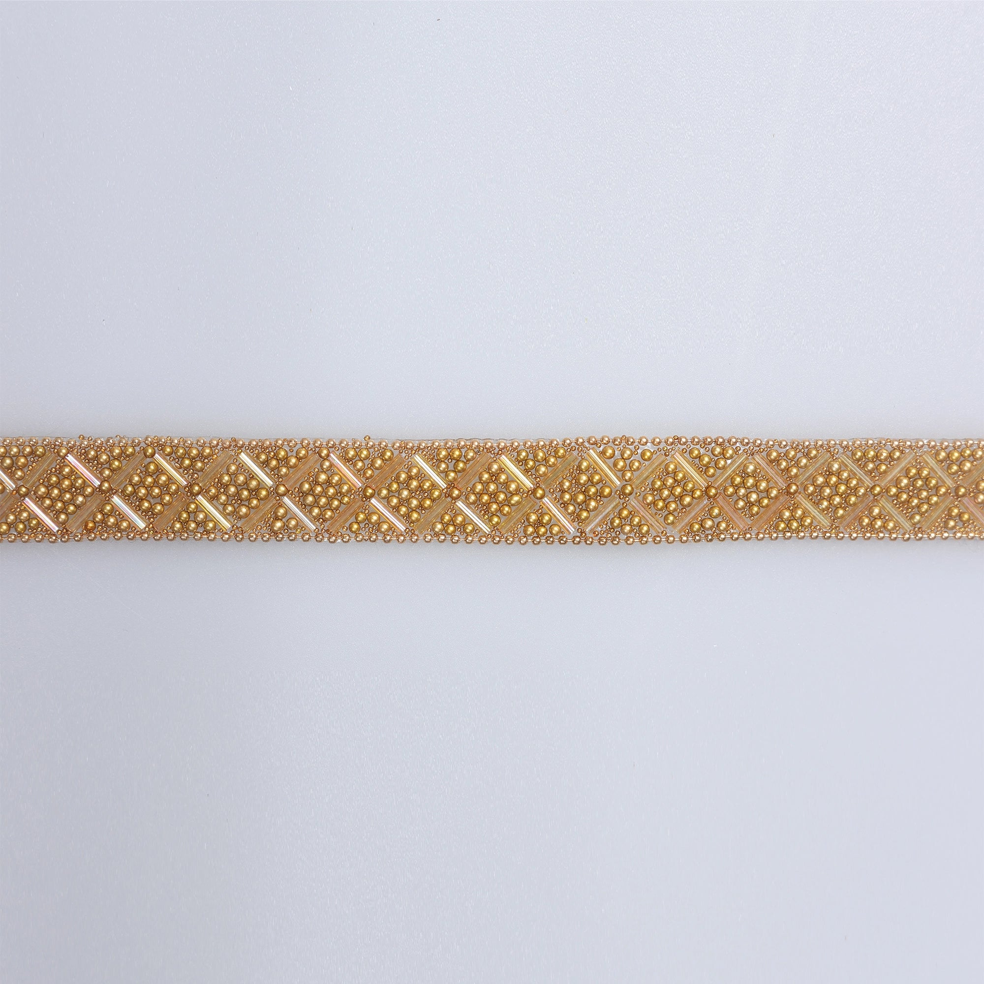 Aplicatii cu strasuri M332 - Ahura