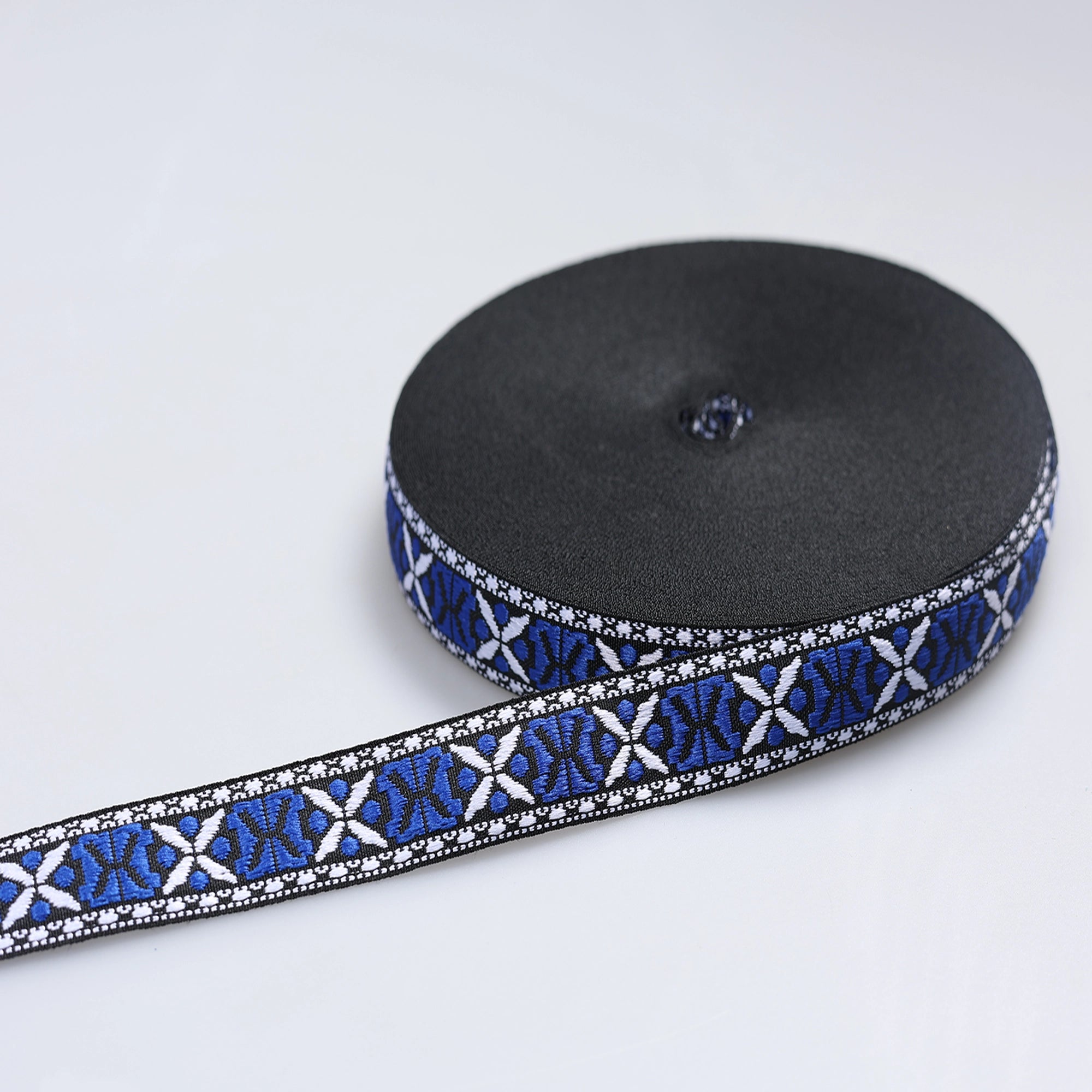 Banda decorativa M49 - Ahura