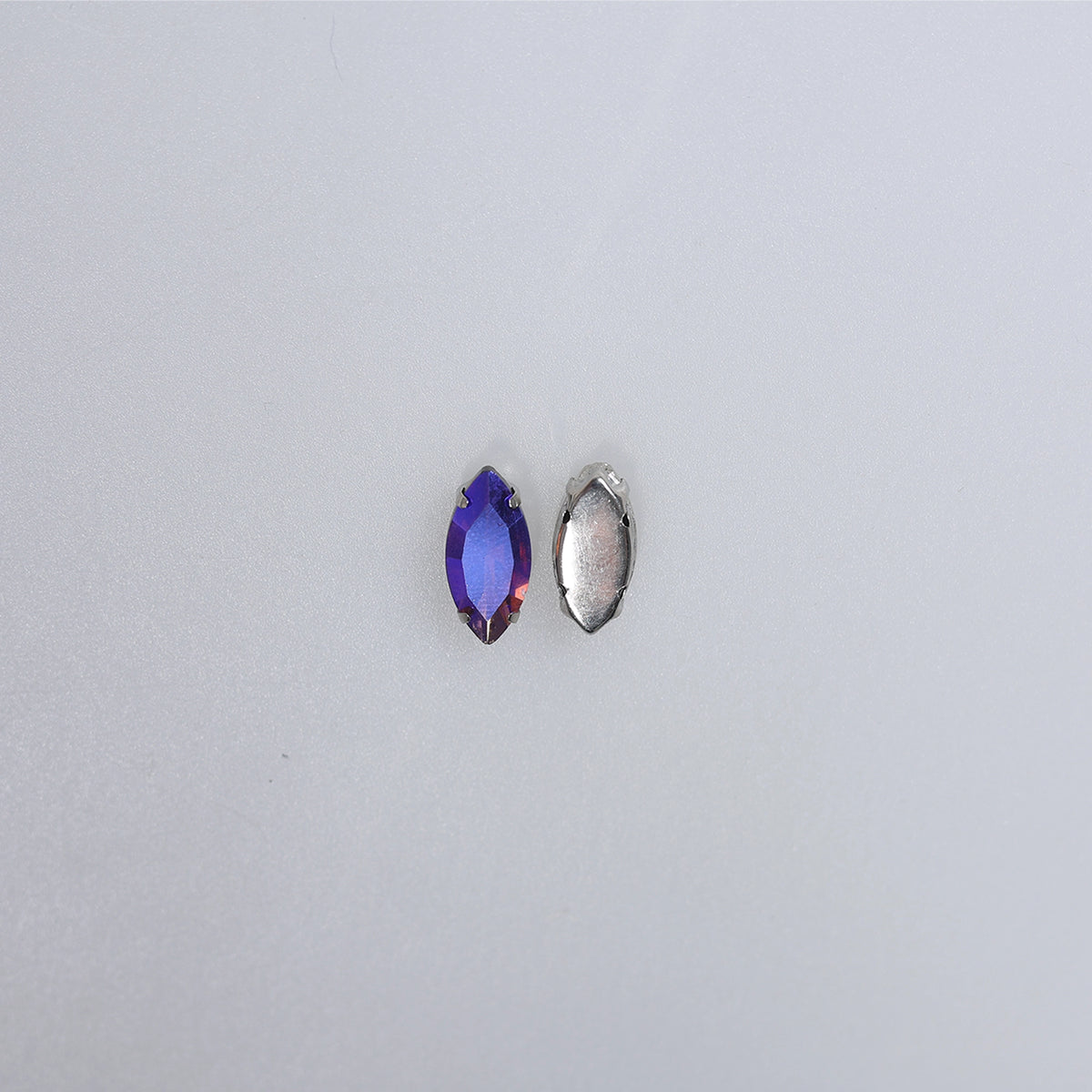 Piatră pentru cusut tip lacrimă 1.5x0.7 cm - Ahura
