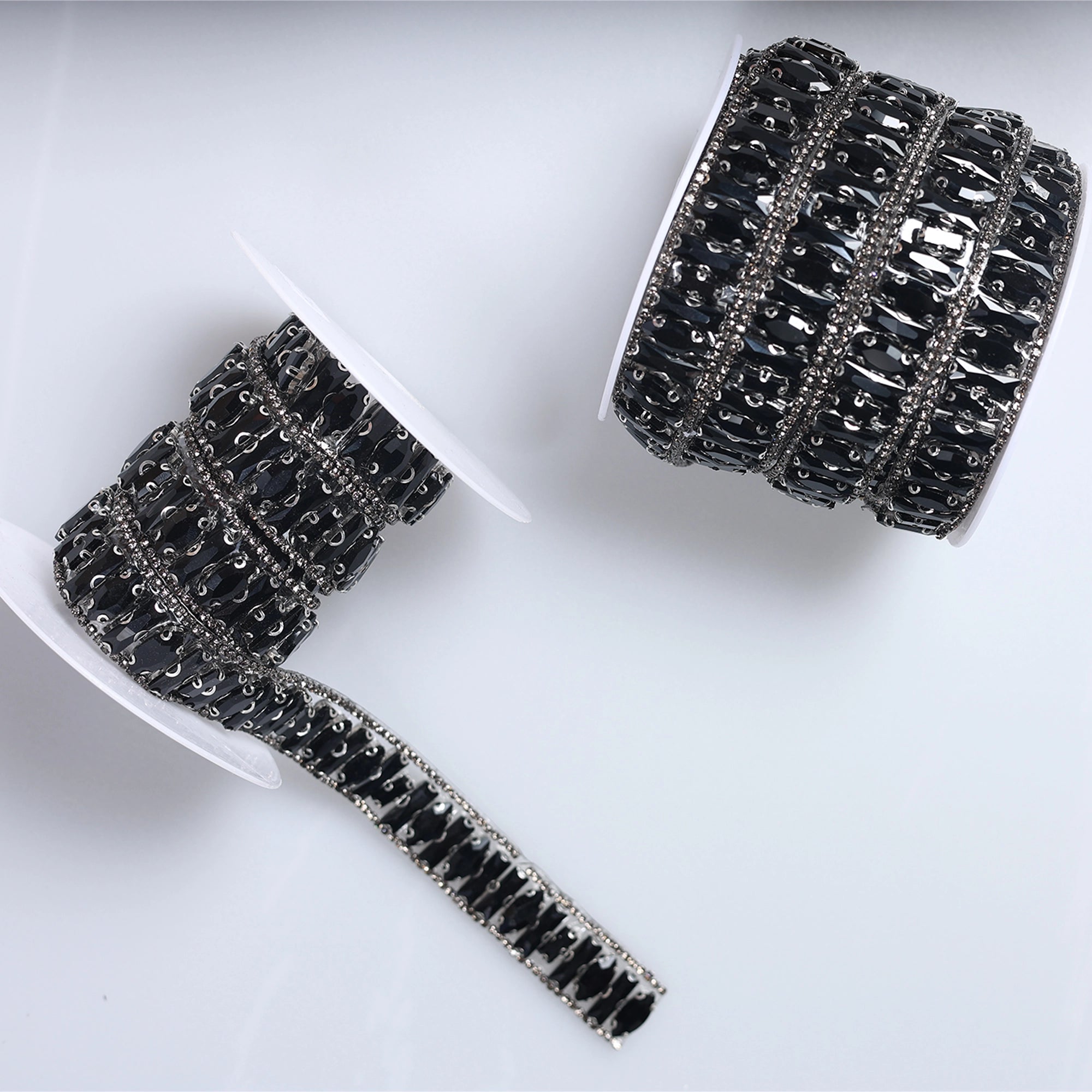 Banda cu strasuri M35 - Ahura