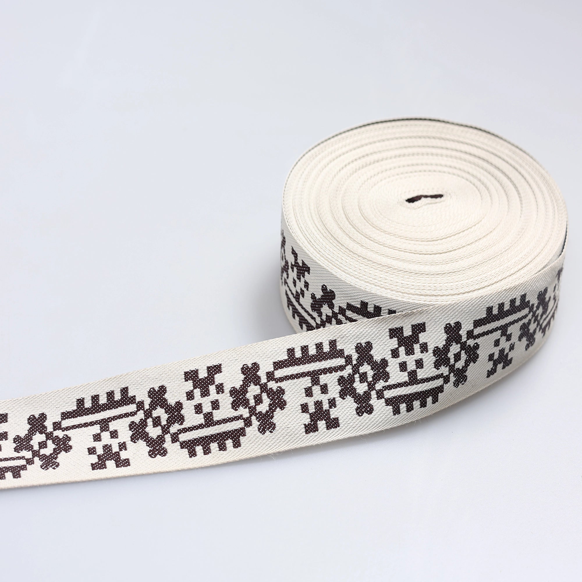 Banda decorativa M48 - Ahura