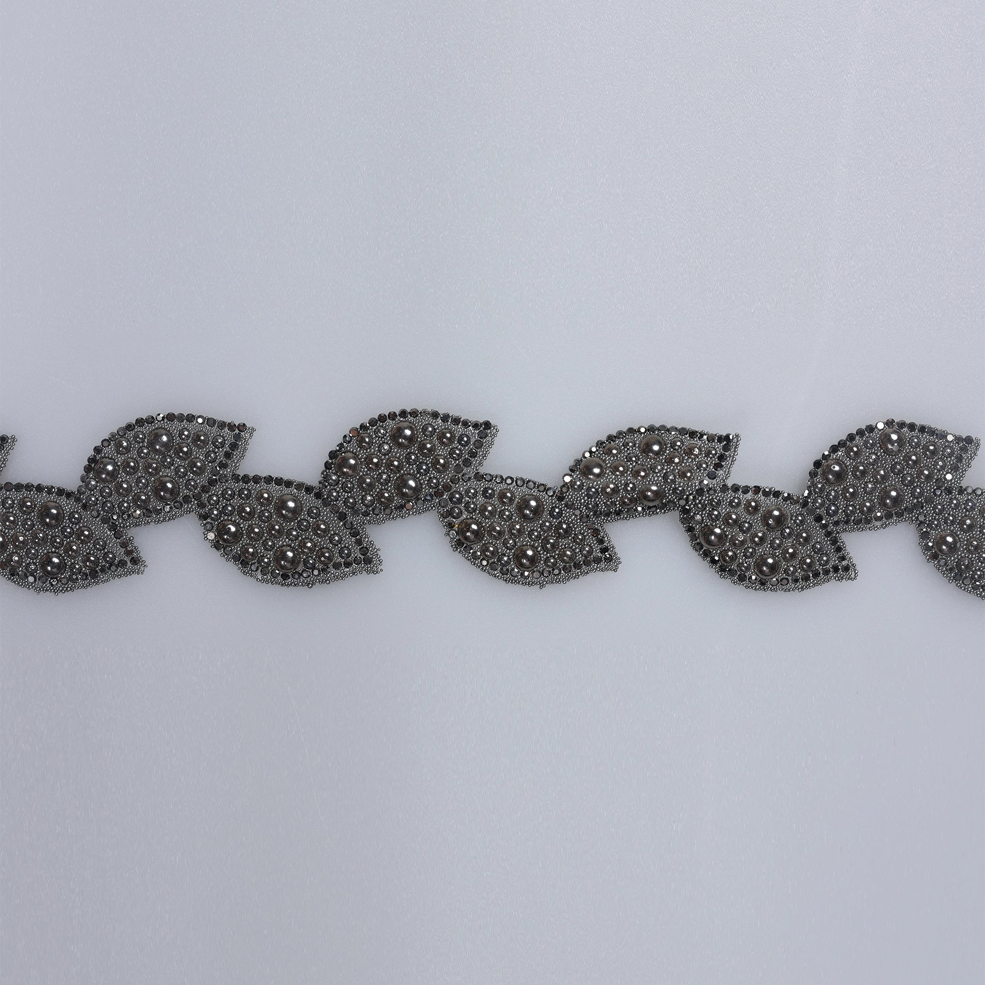 Aplicatii cu strasuri M284 - Ahura