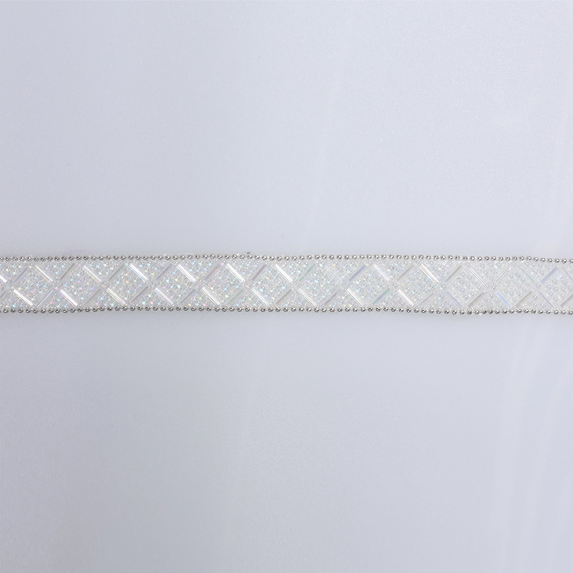 Aplicatii cu strasuri M334 - Ahura