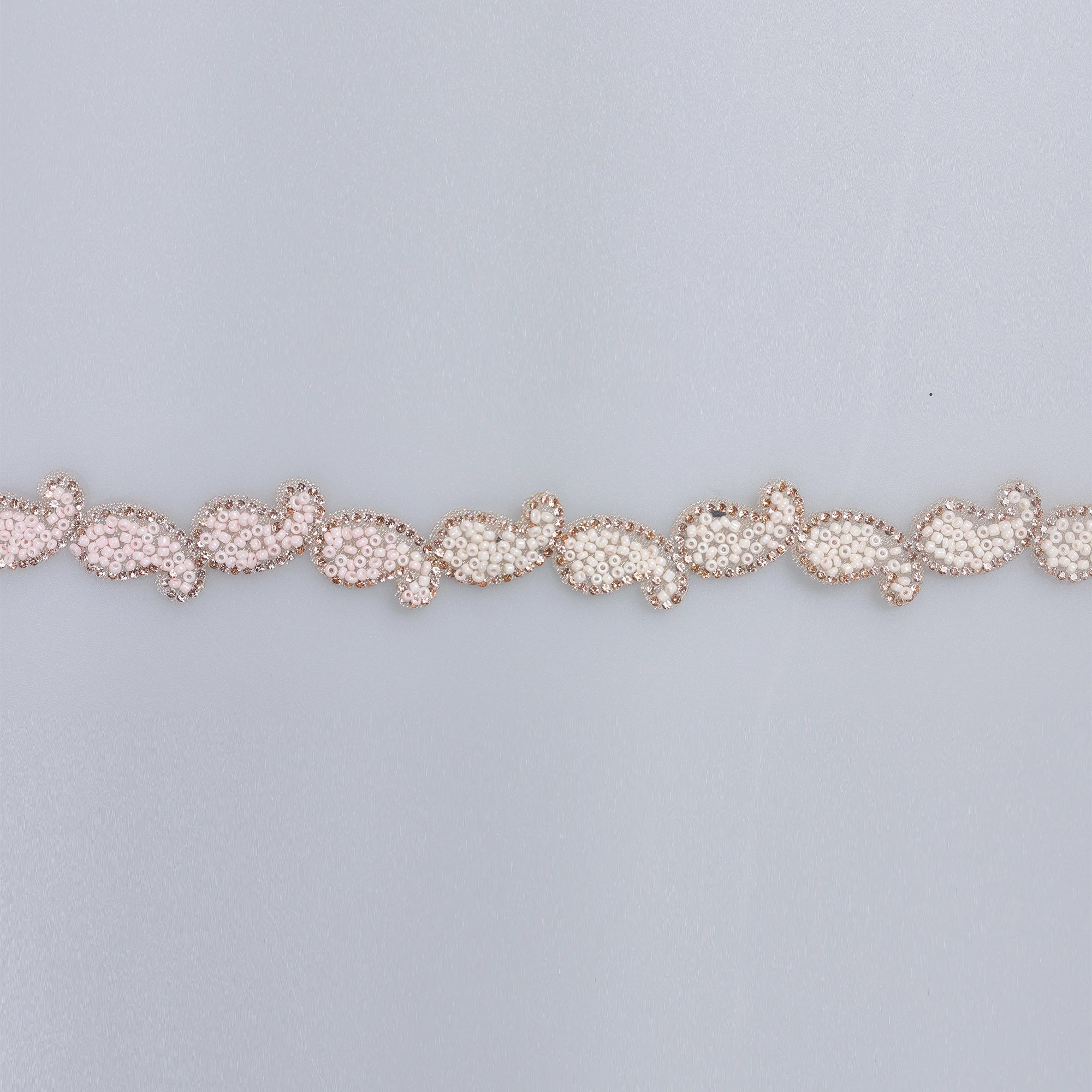 Aplicatii cu strasuri M263 - Ahura