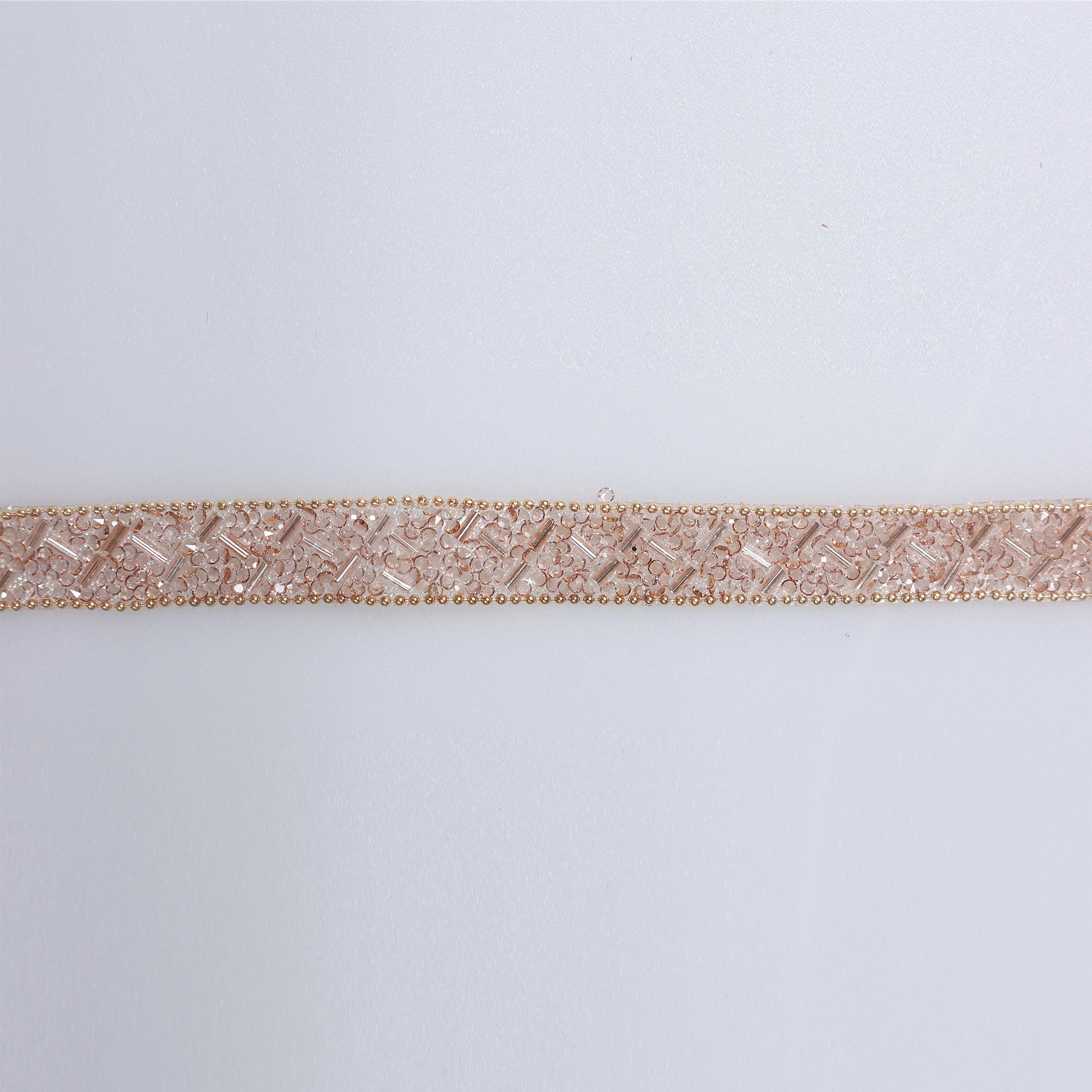 Aplicatii cu strasuri M335 - Ahura