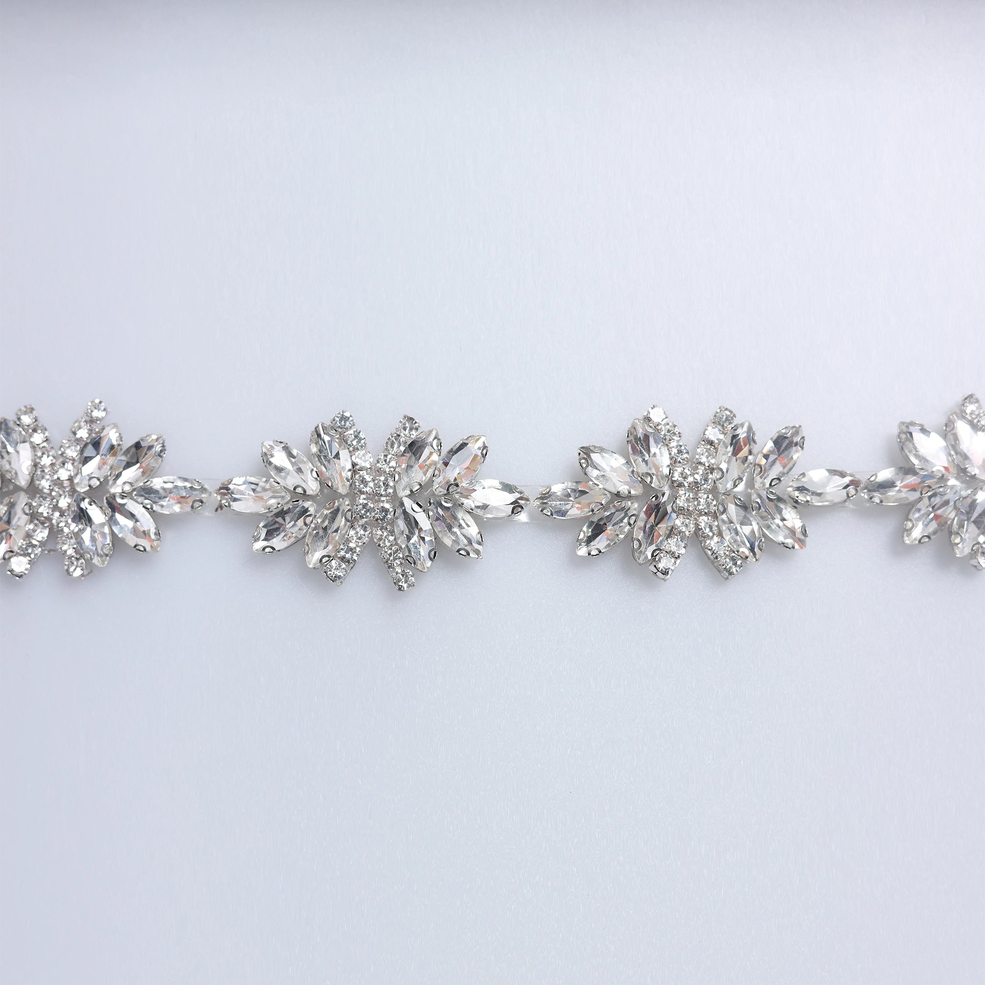 Banda cu strasuri M37 - Ahura