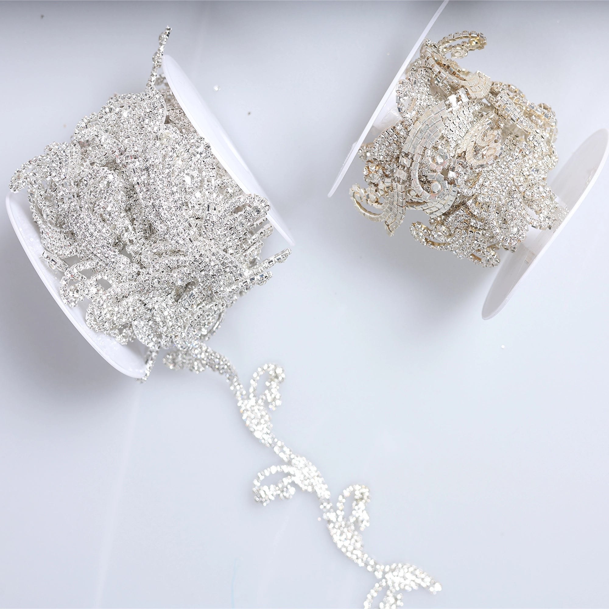 Banda cu strasuri M135 - Ahura