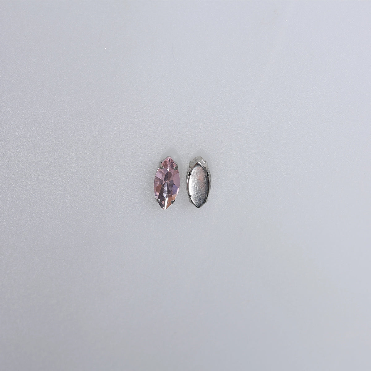 Piatră pentru cusut tip lacrimă 1.5x0.7 cm - Ahura