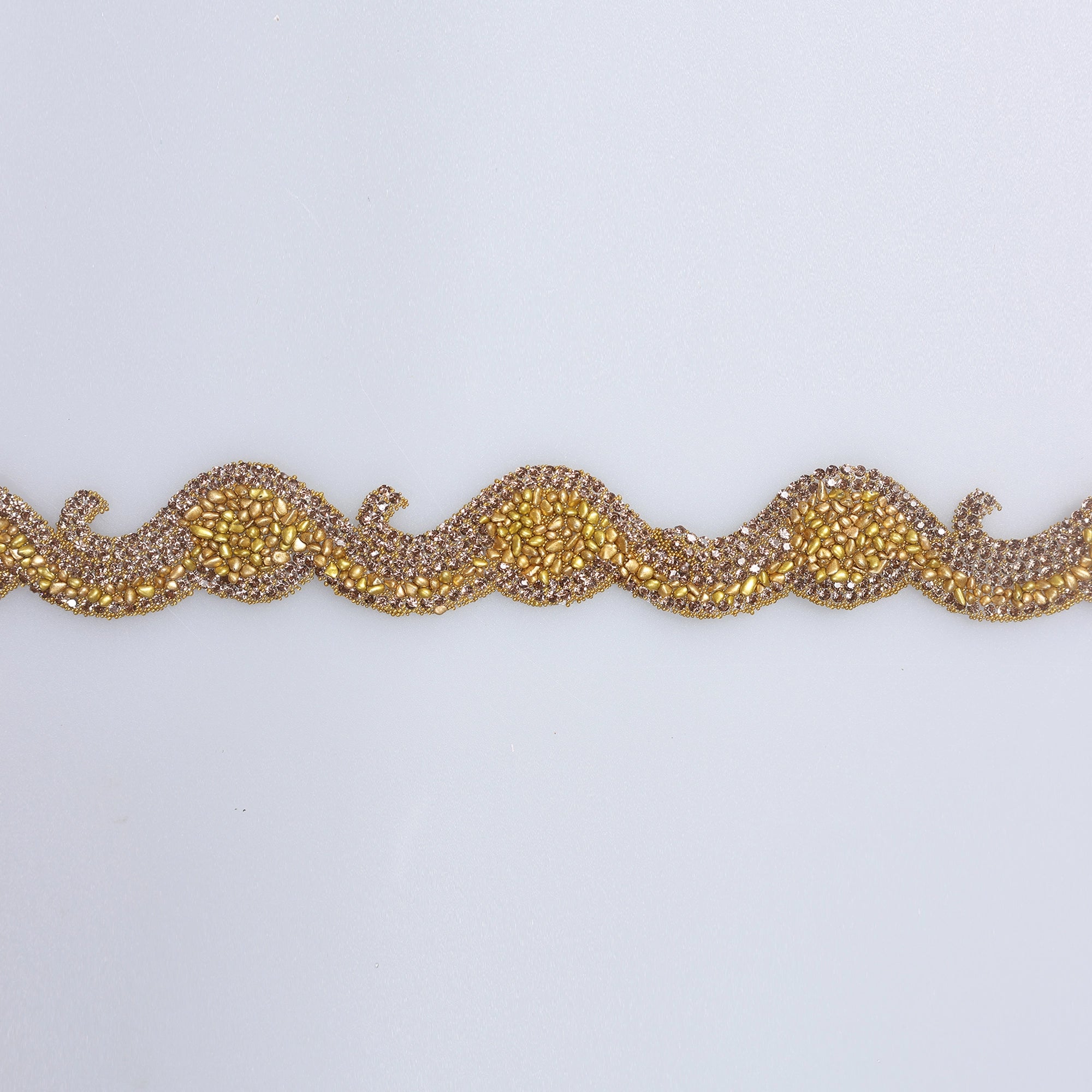 Aplicatii cu strasuri M337 - Ahura