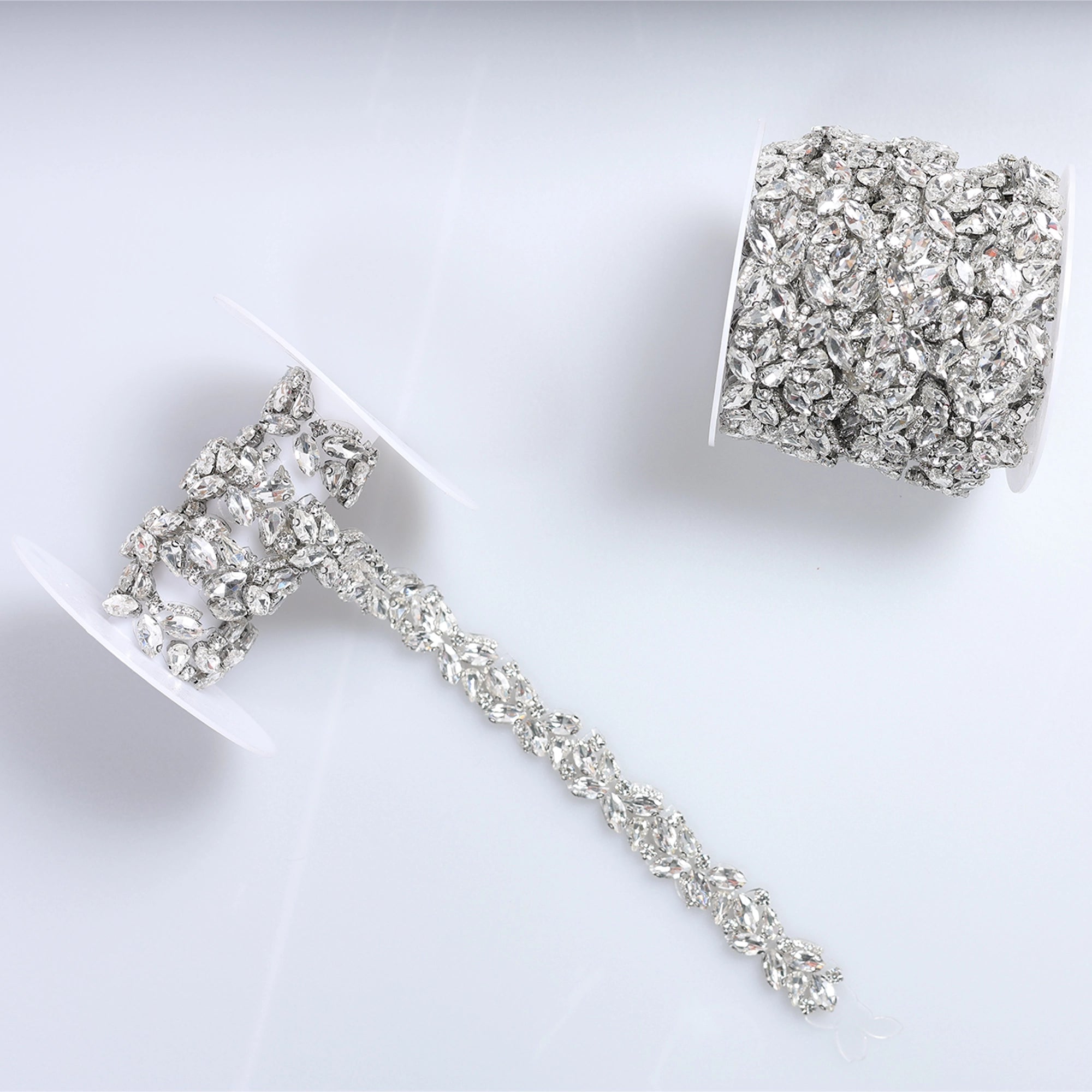 Banda cu strasuri M6 - Ahura