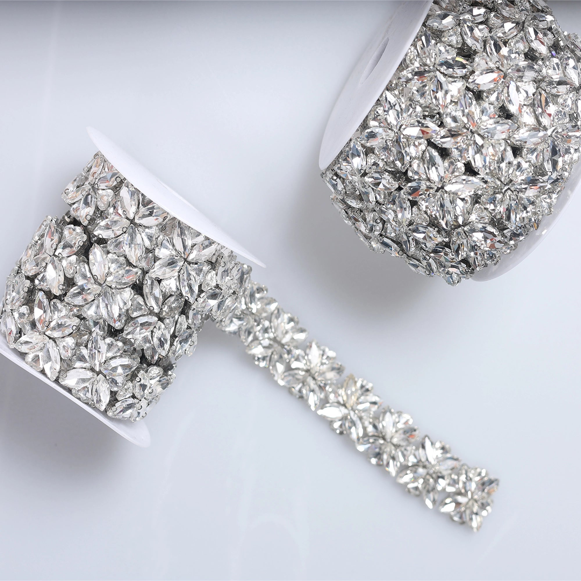 Banda cu strasuri M40 - Ahura