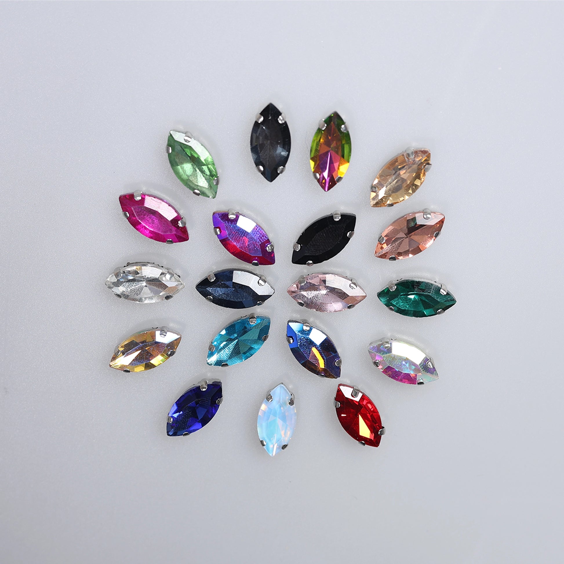 Piatră pentru cusut tip lacrimă 0.9x1.8 cm - Ahura
