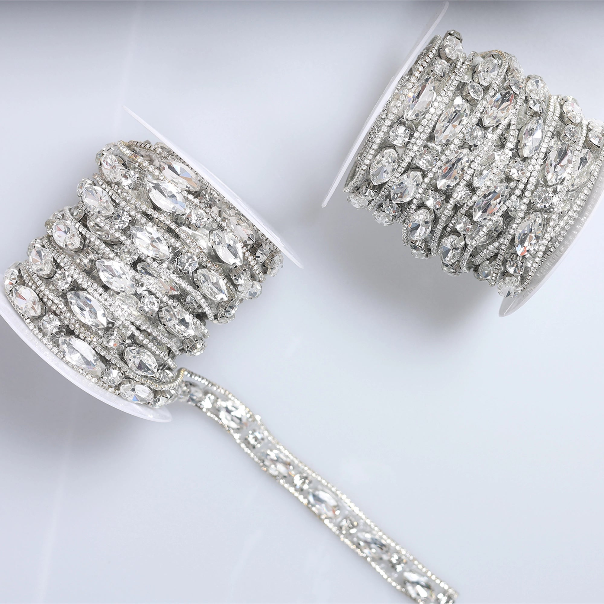 Banda cu strasuri M42 - Ahura