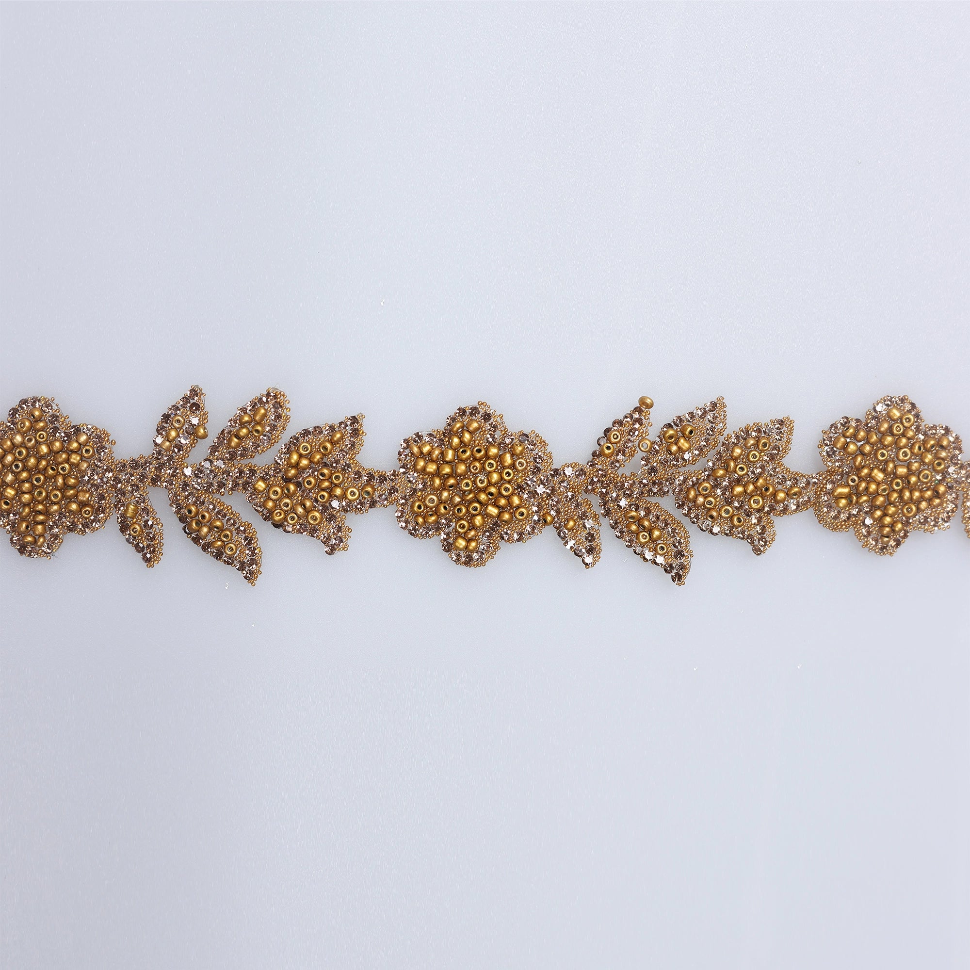 Aplicatii cu strasuri M344 - Ahura