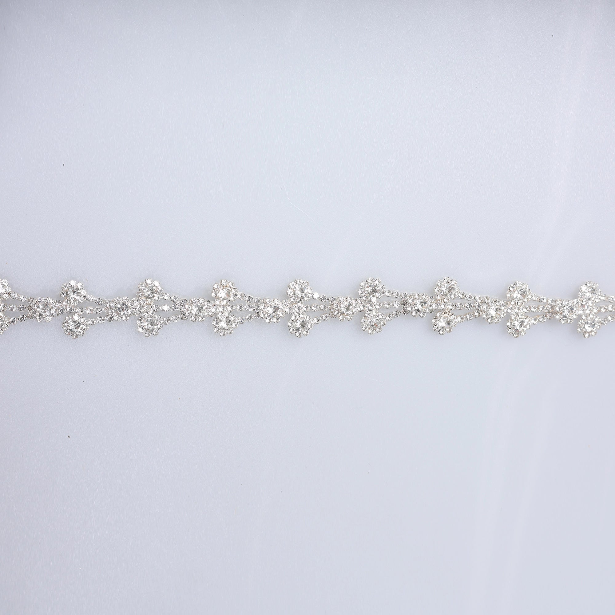 Banda cu strasuri M75 - Ahura