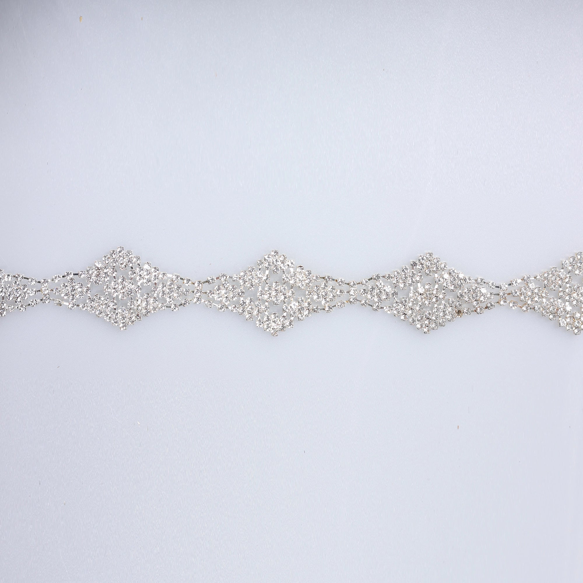 Banda cu strasuri M76 - Ahura