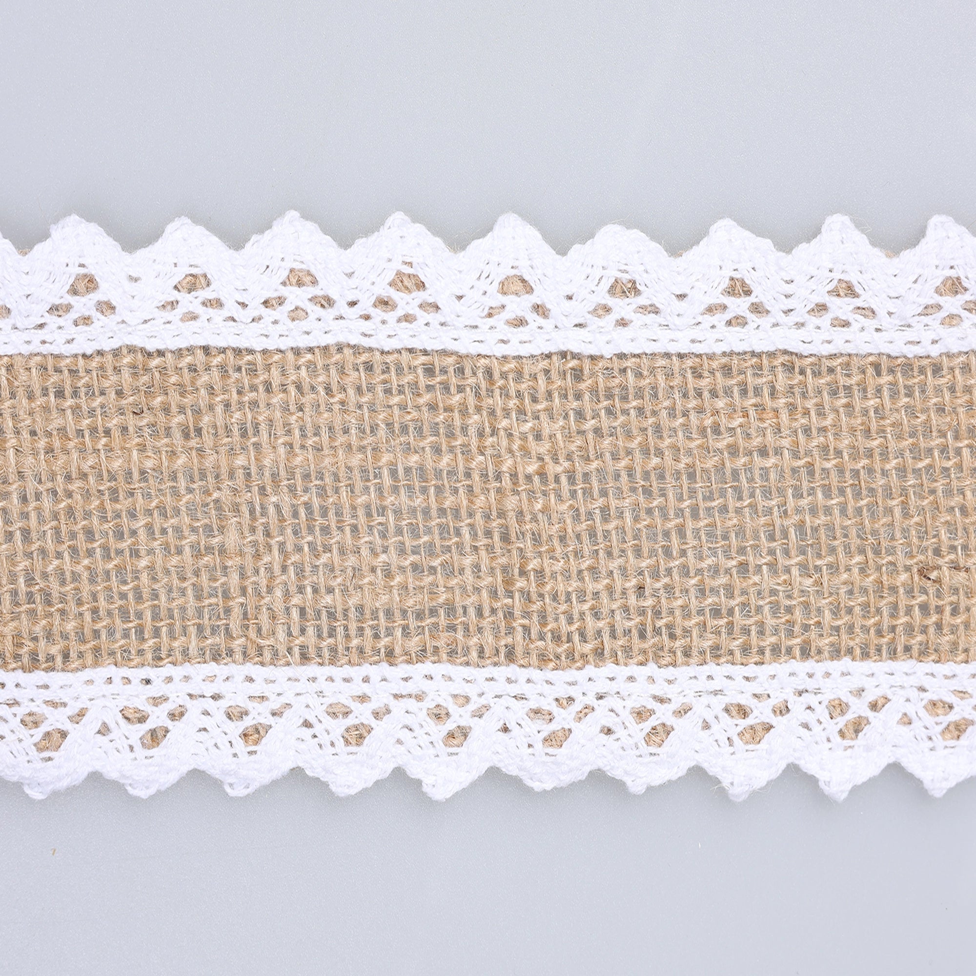Banda din Iuta cu Dantela 6cm Rola 2m M5 - Ahura