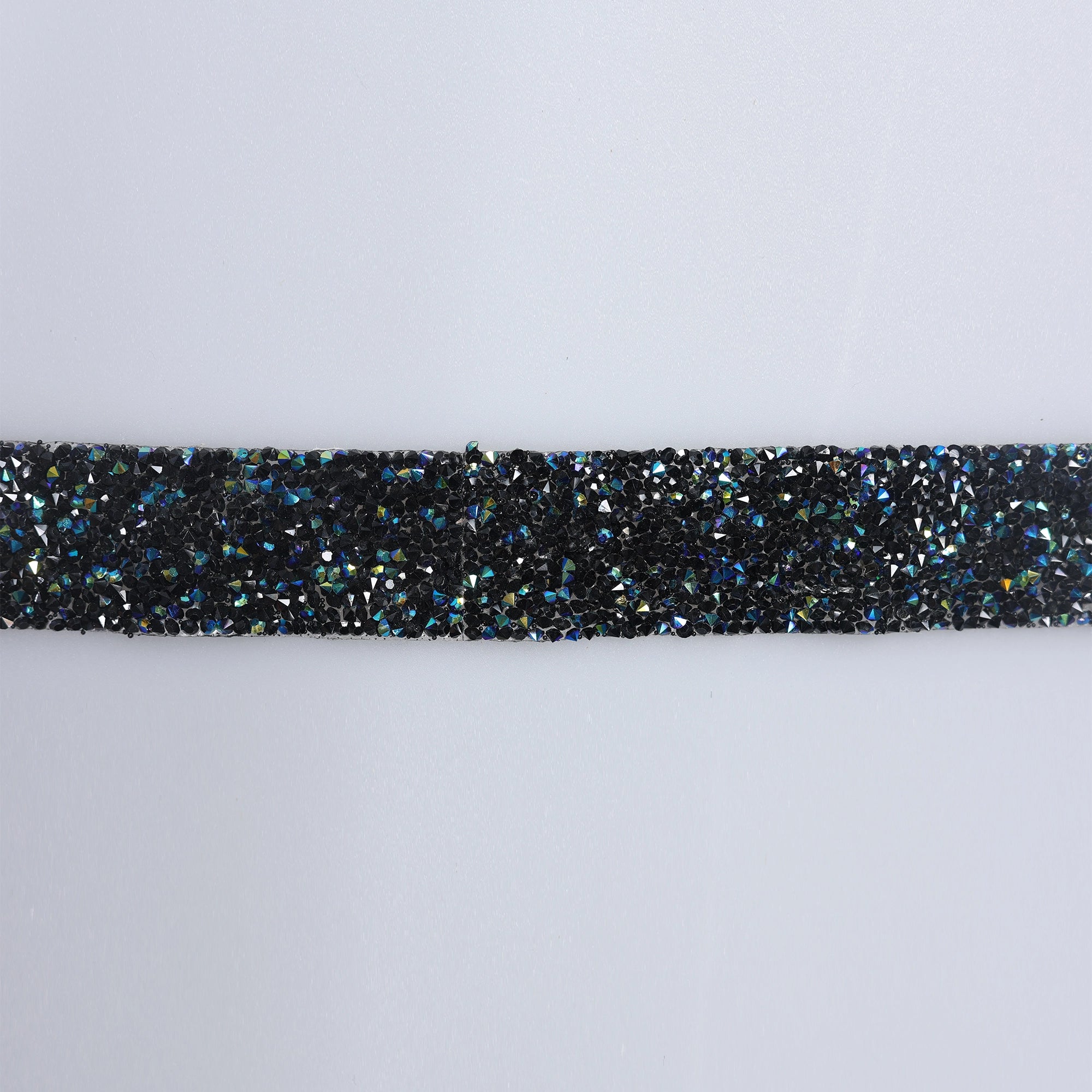 Aplicatii cu strasuri M415 - Ahura