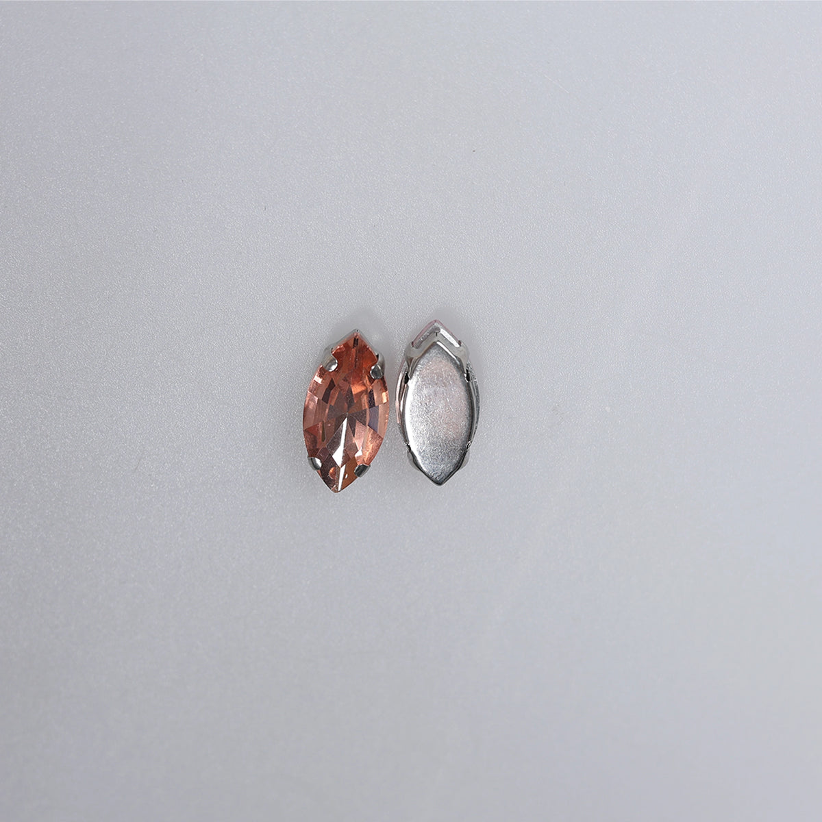 Piatră pentru cusut tip lacrimă 0.9x1.8 cm - Ahura