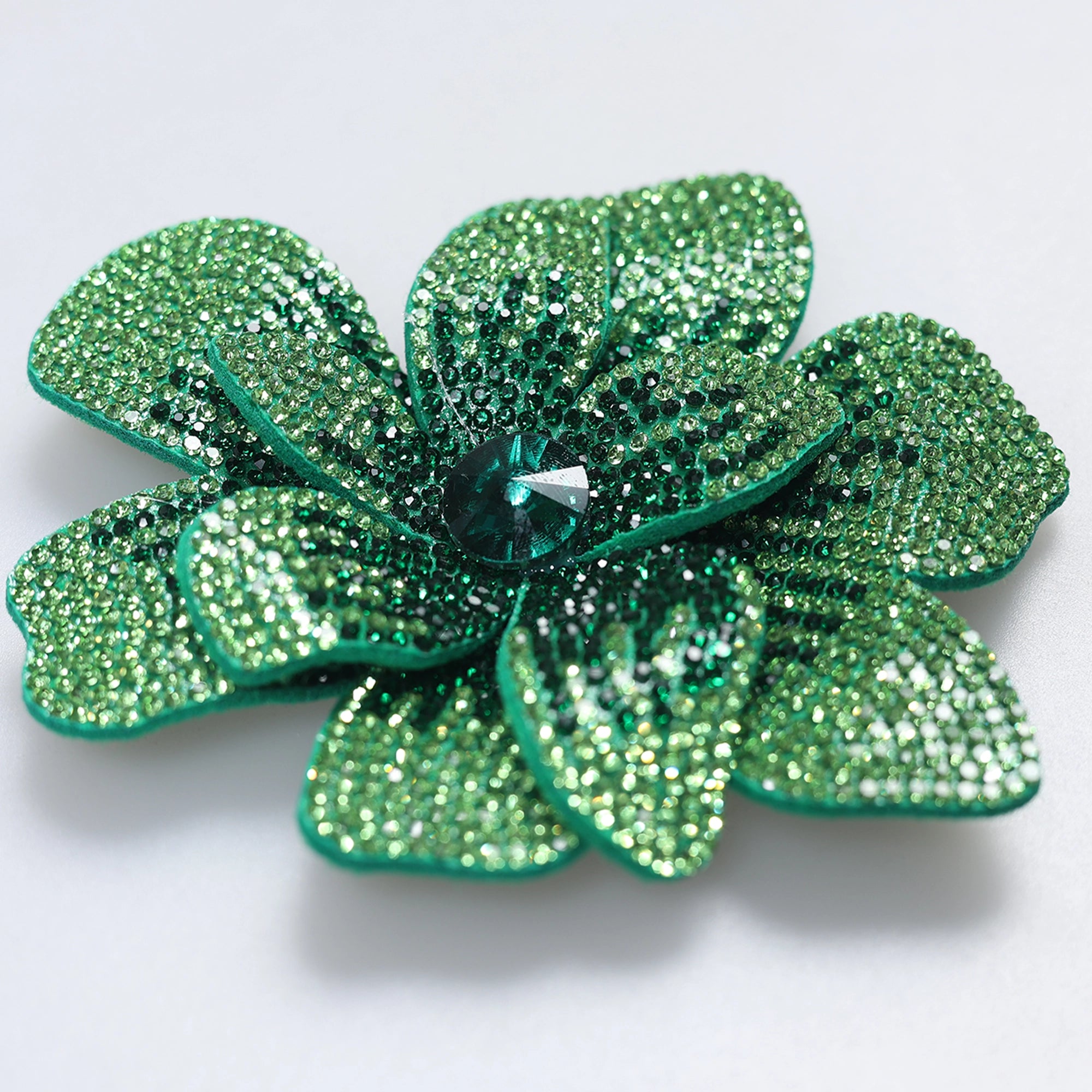 Floare Decorativa Aplicabila cu Strasuri\Cristale Dimensiune: 11 x 11 cm - Ahura