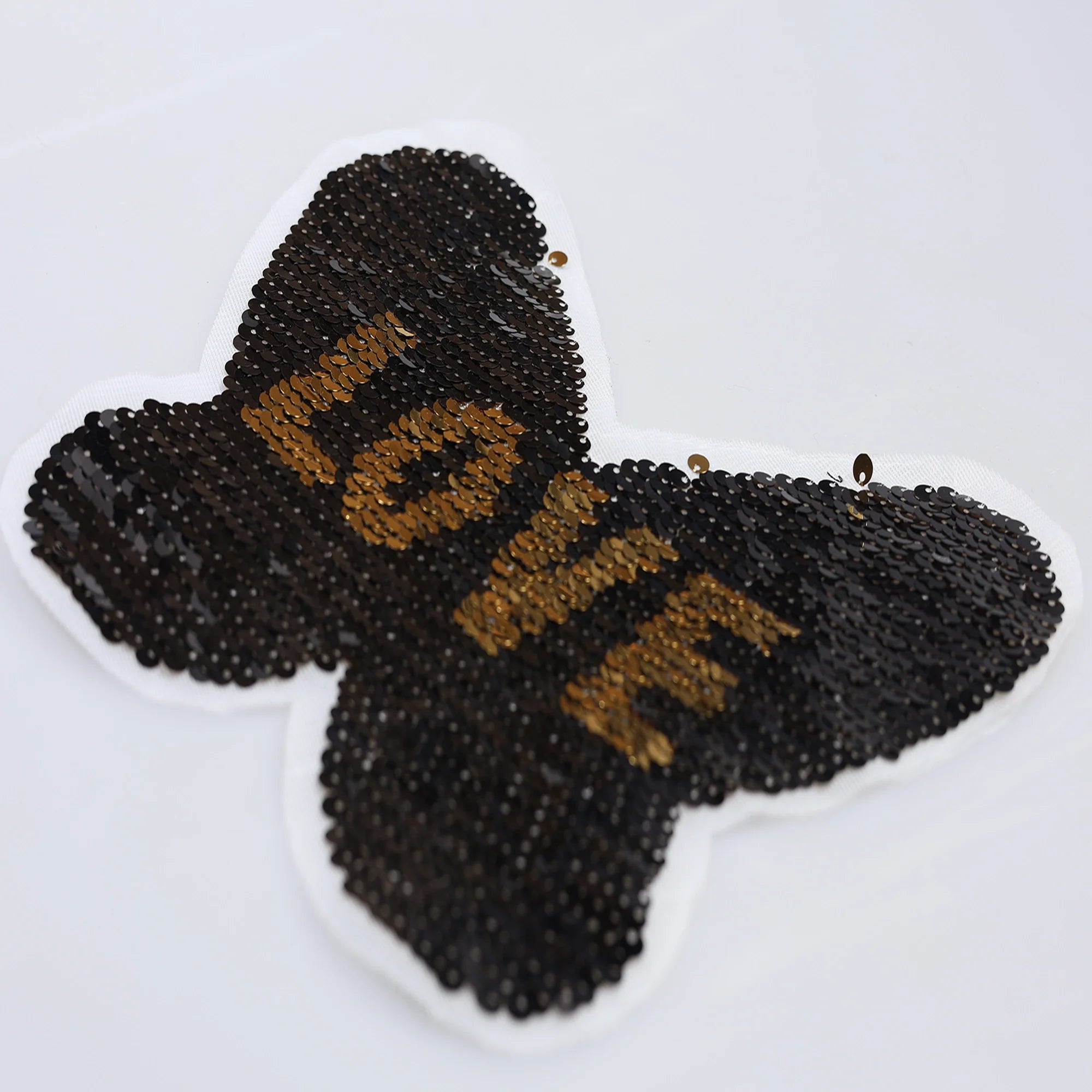 Aplicații Textile Decorative – 68 Modele