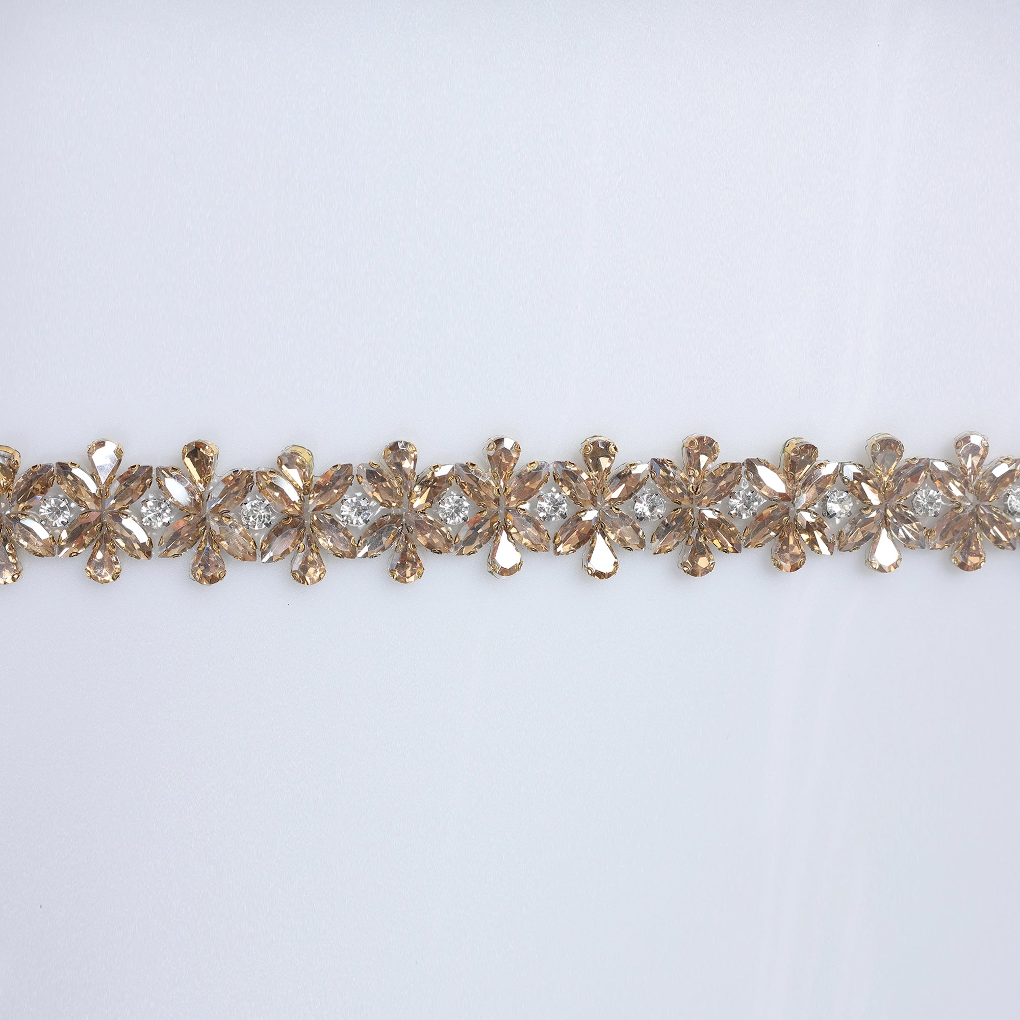 Banda cu strasuri M47 - Ahura