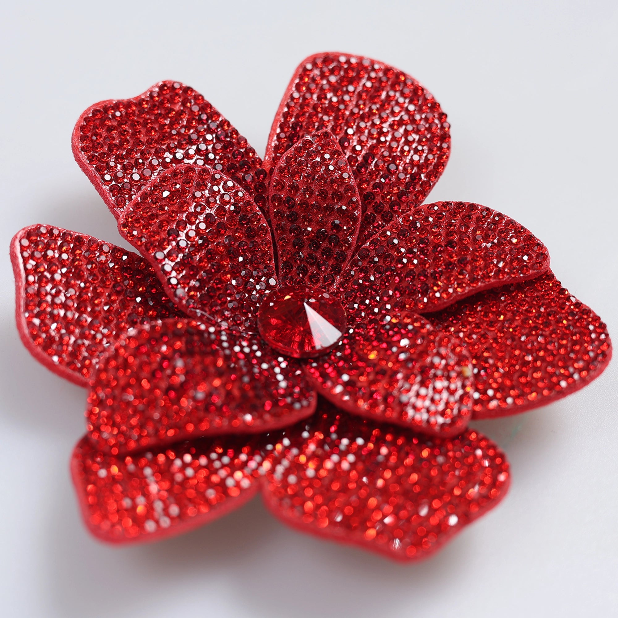 Floare Decorativa Aplicabila cu Strasuri\Cristale Dimensiune: 11 x 11 cm - Ahura