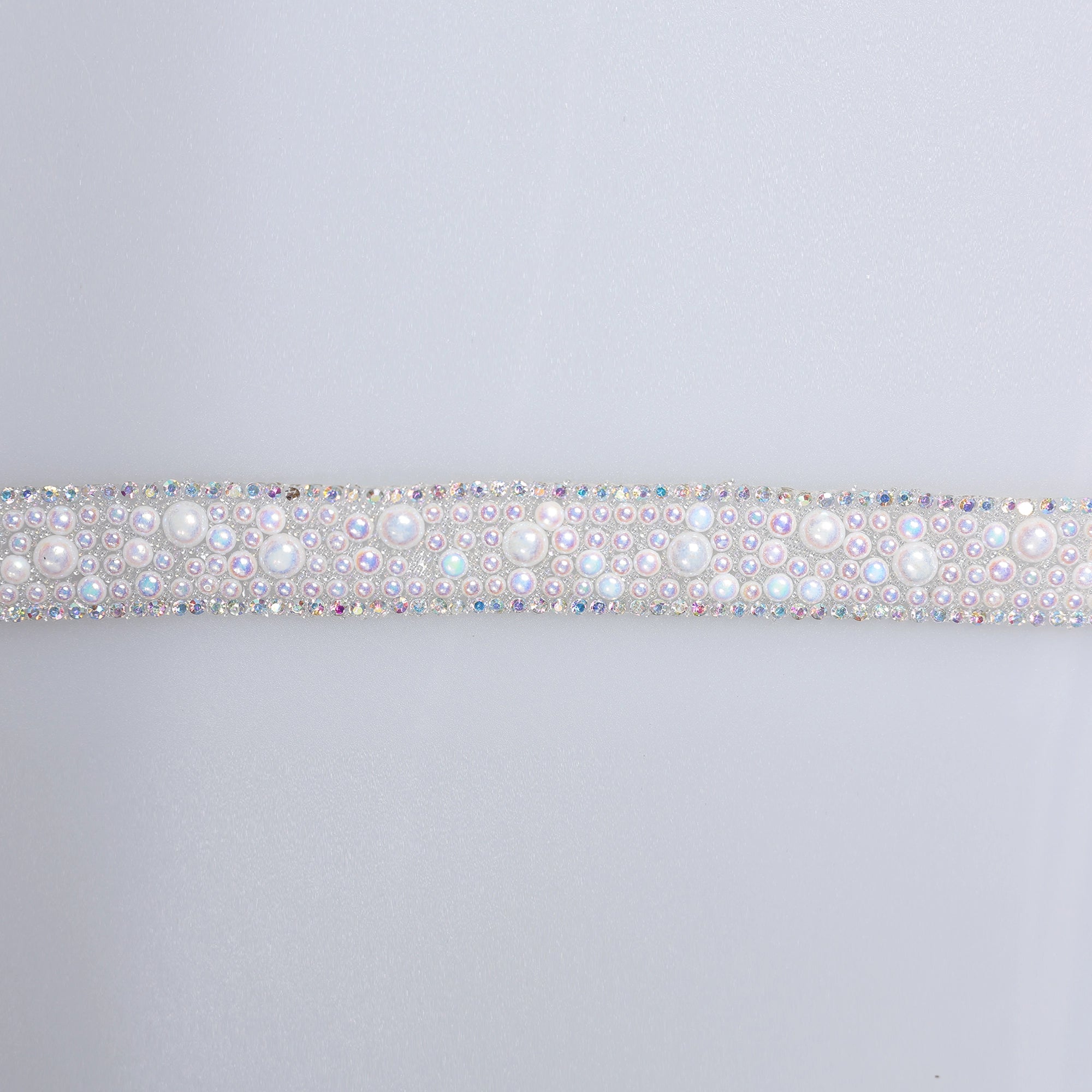 Aplicatii cu strasuri M348 - Ahura