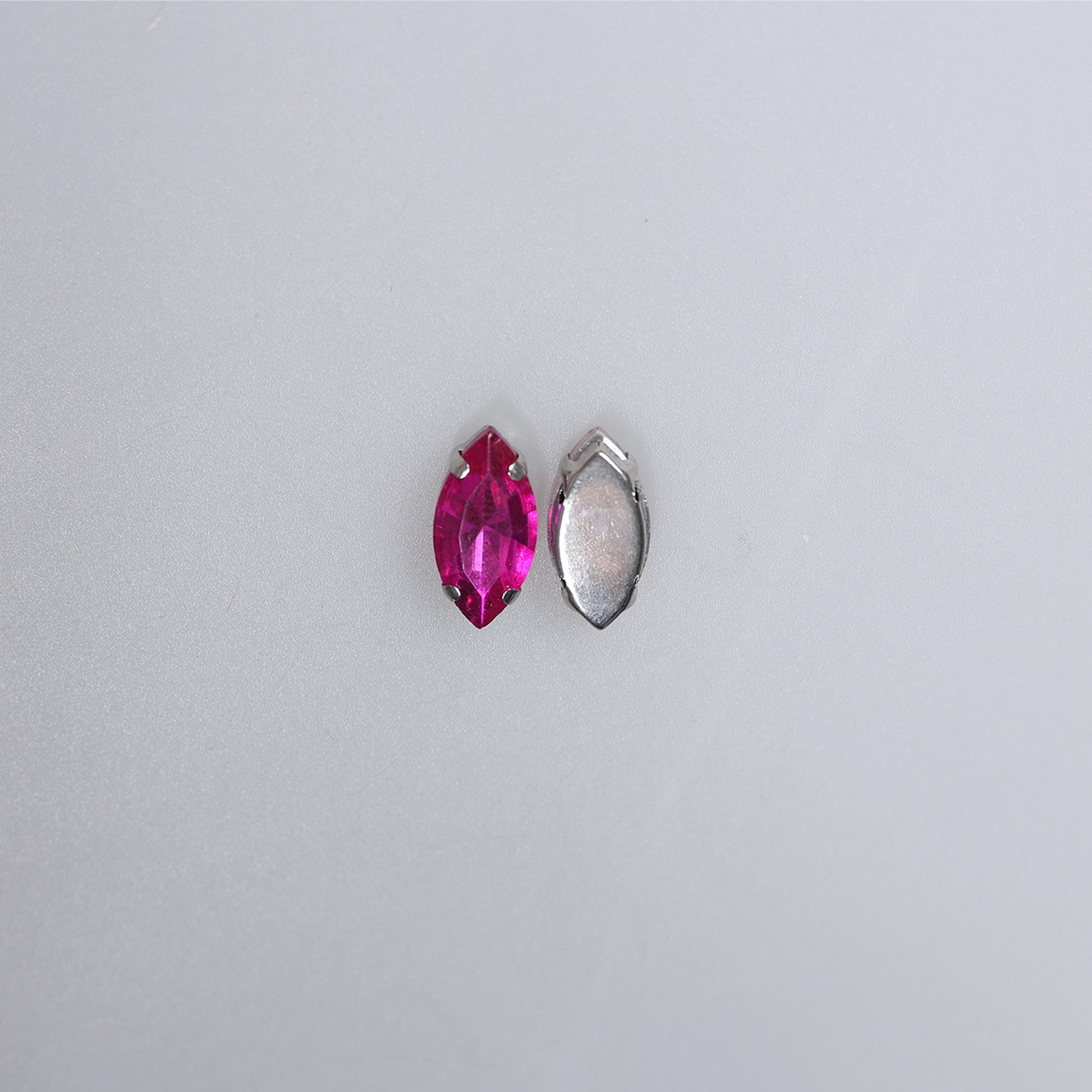 Piatră pentru cusut tip lacrimă 0.9x1.8 cm - Ahura