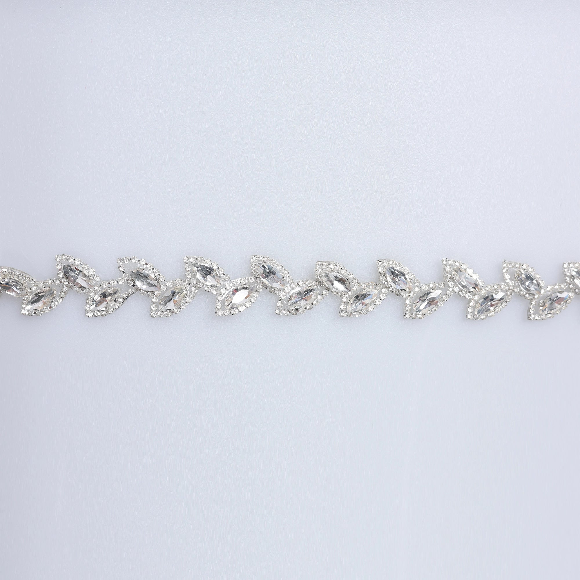 Banda cu strasuri M48 - Ahura