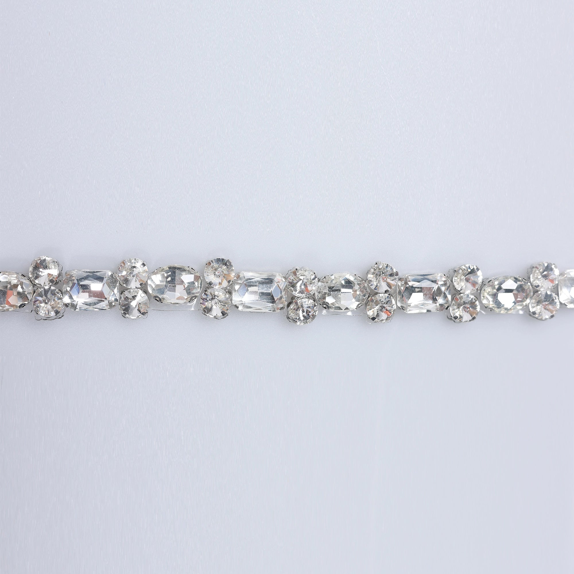 Banda cu strasuri M50 - Ahura