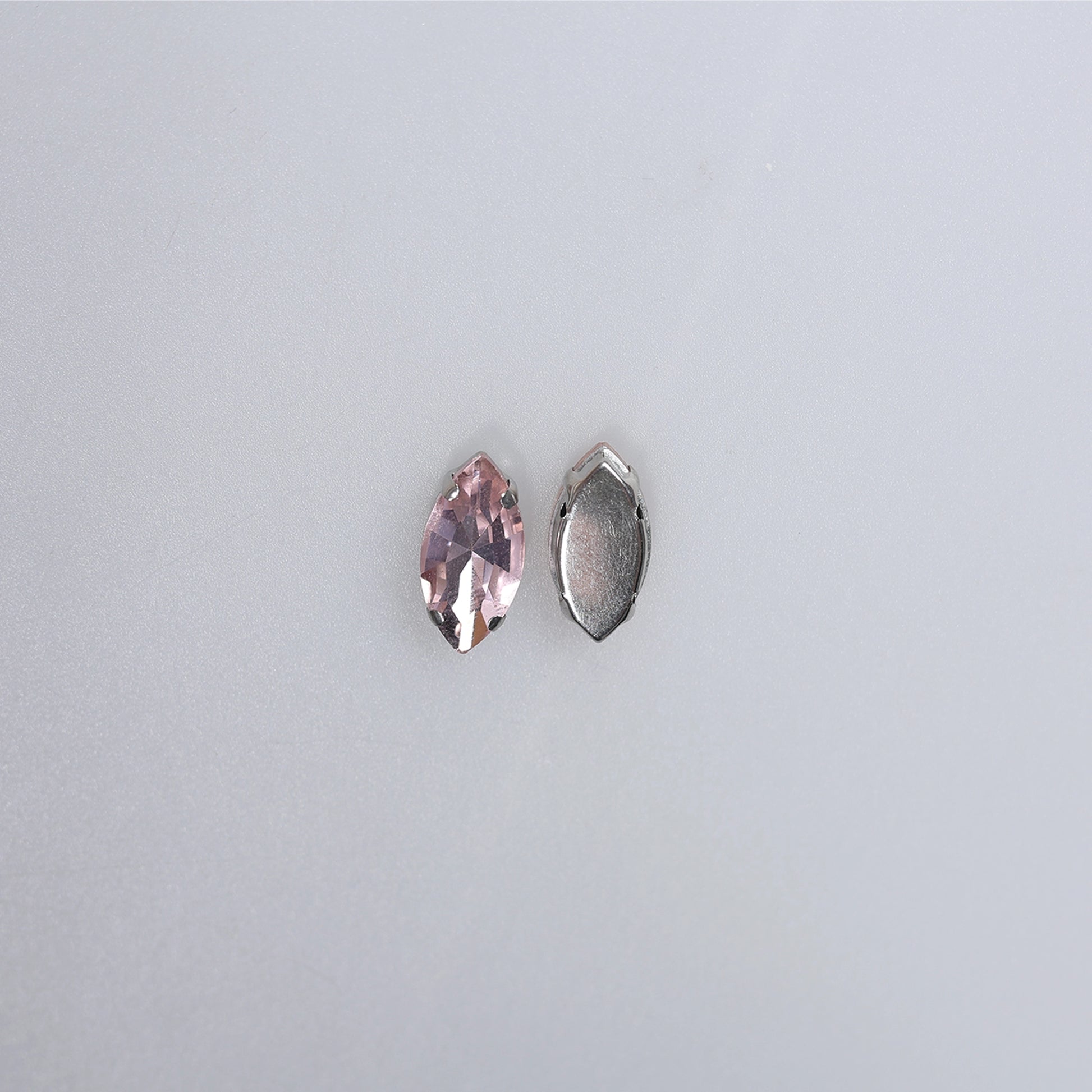 Piatră pentru cusut tip lacrimă 0.9x1.8 cm - Ahura