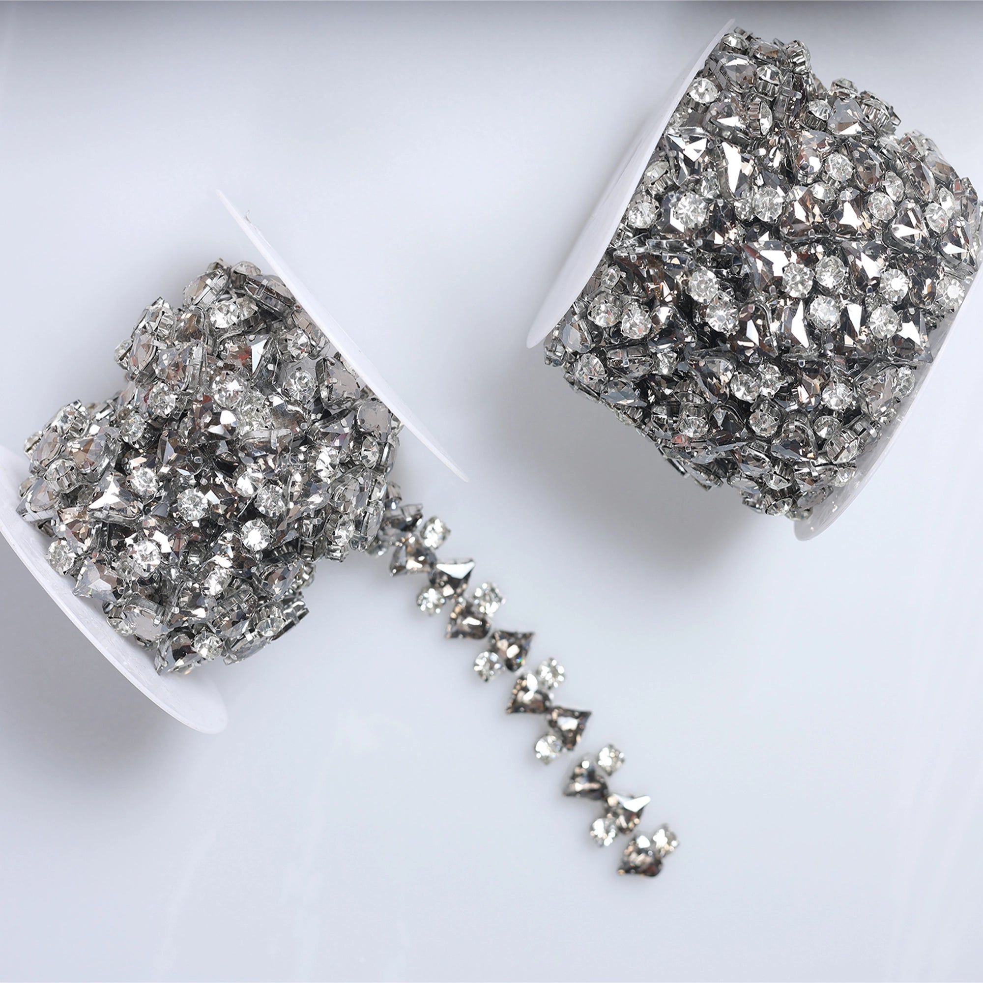 Banda cu strasuri M51 - Ahura