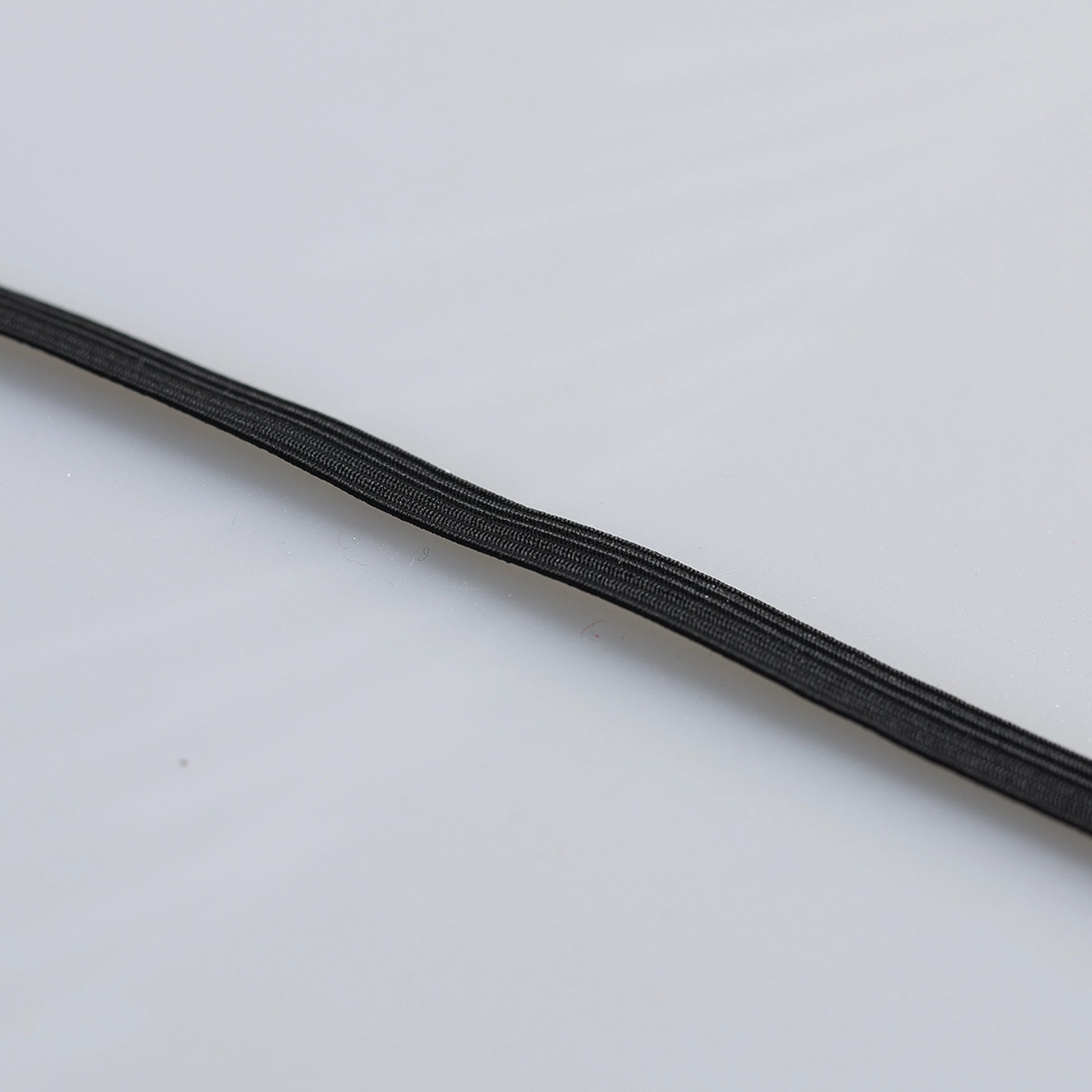 Elastic Industrial 8mm Rola 91m M215 - Ahura