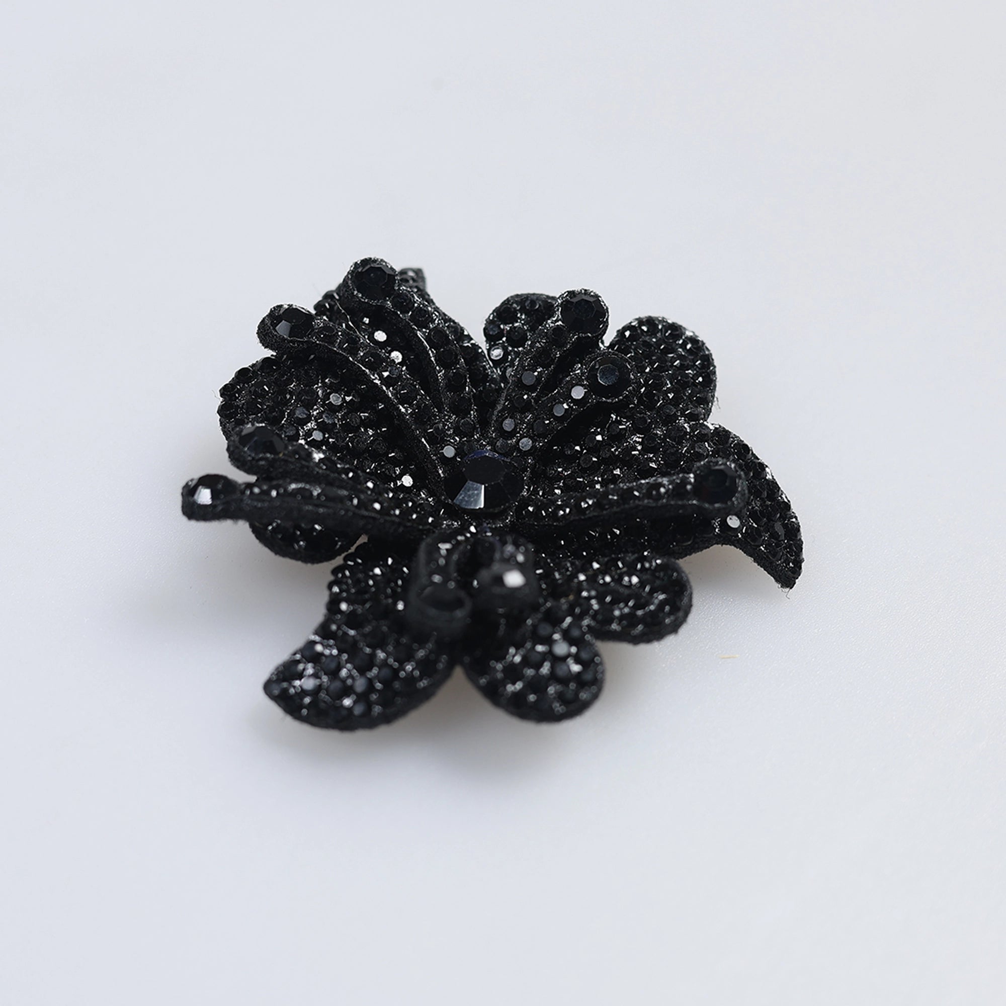 Floare Decorativa Aplicabila cu Strasuri\Cristale Dimensiune: 5 x 5 cm