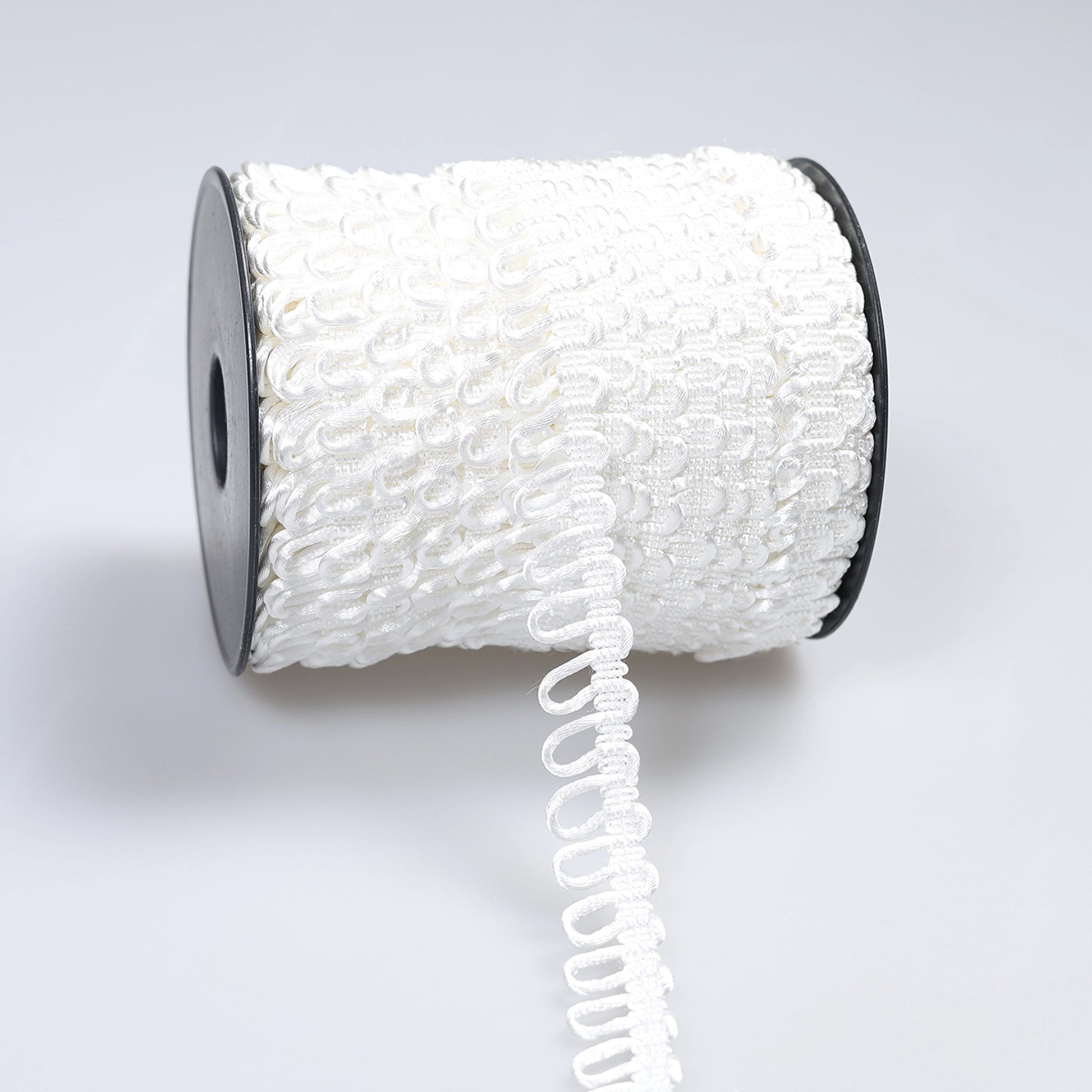 Bandă cu bucle pentru nasturi 2 cm alb - Ahura
