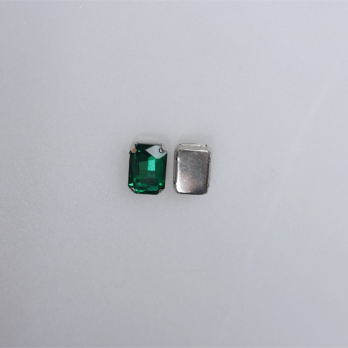 Piatră pentru cusut tip lacrimă 1x1.4 cm - Ahura
