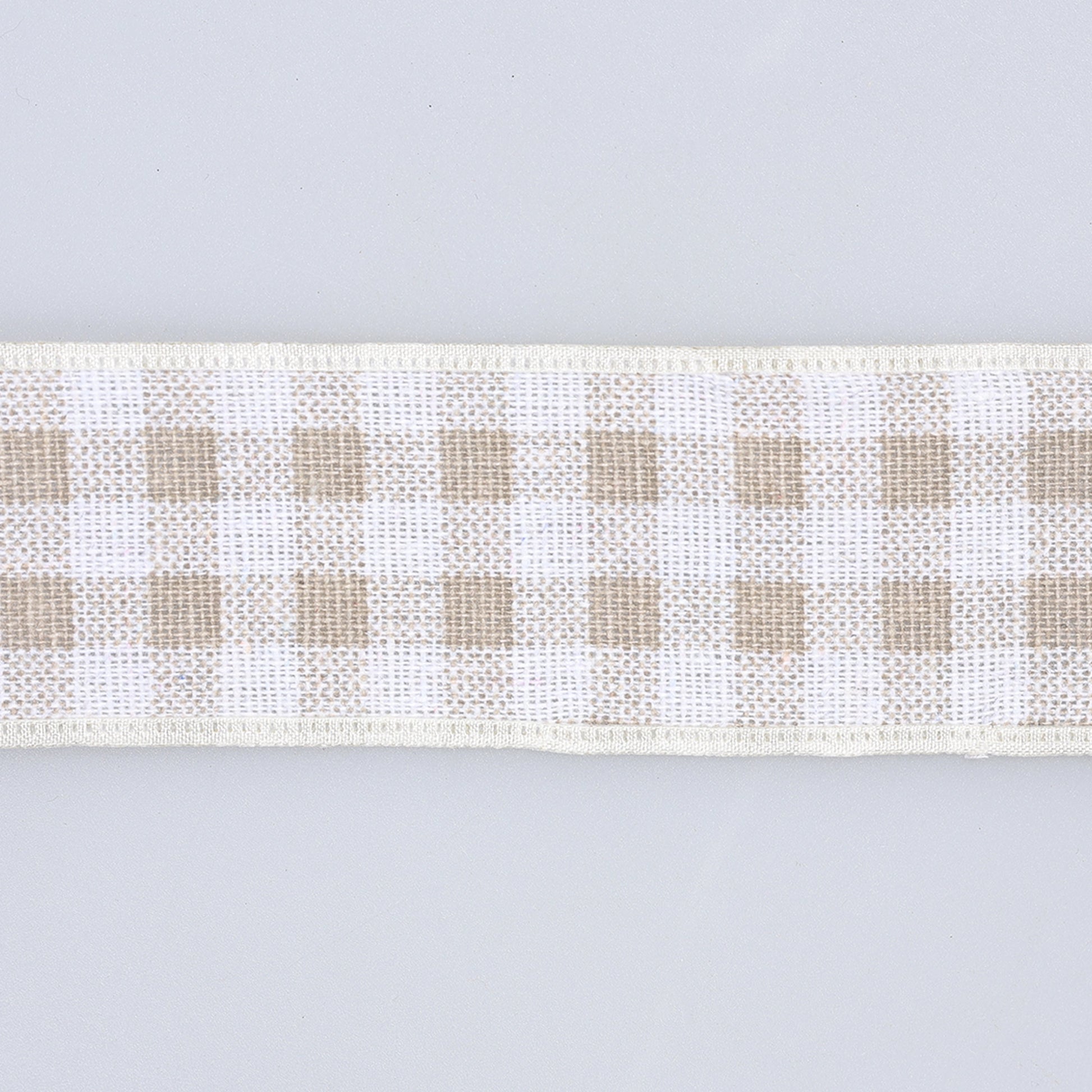 Bandă carouri gingham 4 cm bej desfășurată