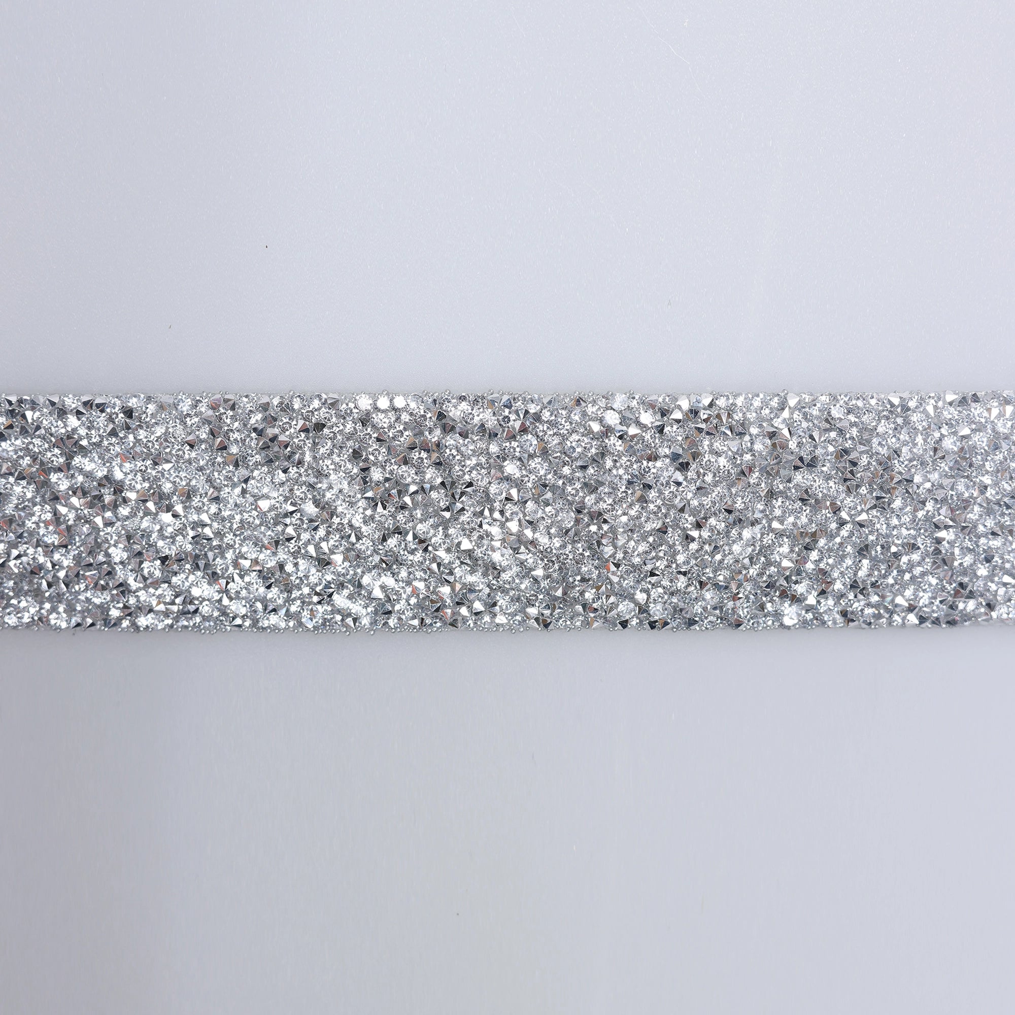 Aplicatii cu strasuri M428 - Ahura