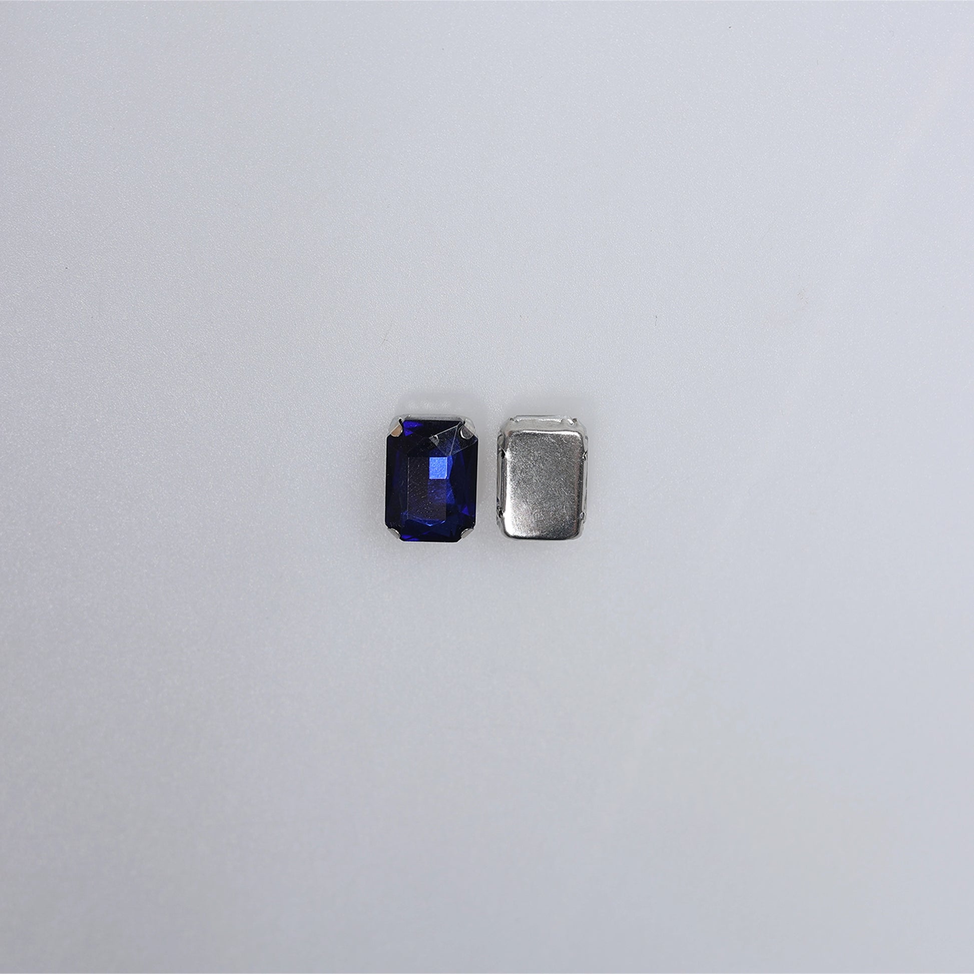 Piatră pentru cusut tip lacrimă 1x1.4 cm - Ahura